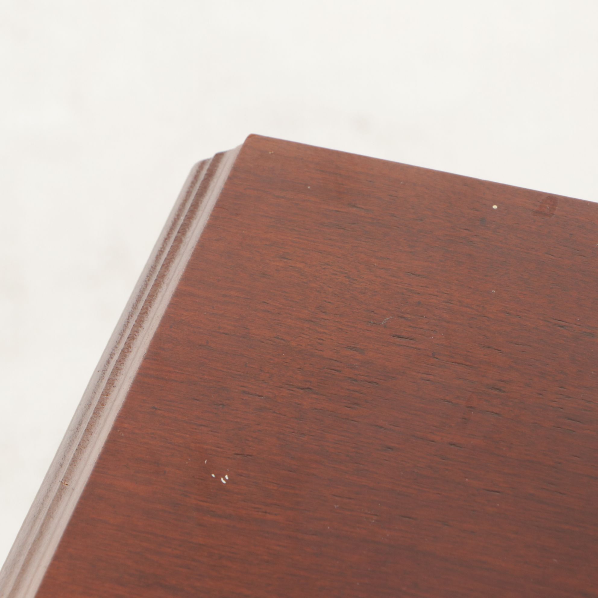 Pulaski Furniture Lighted Display Cabinet