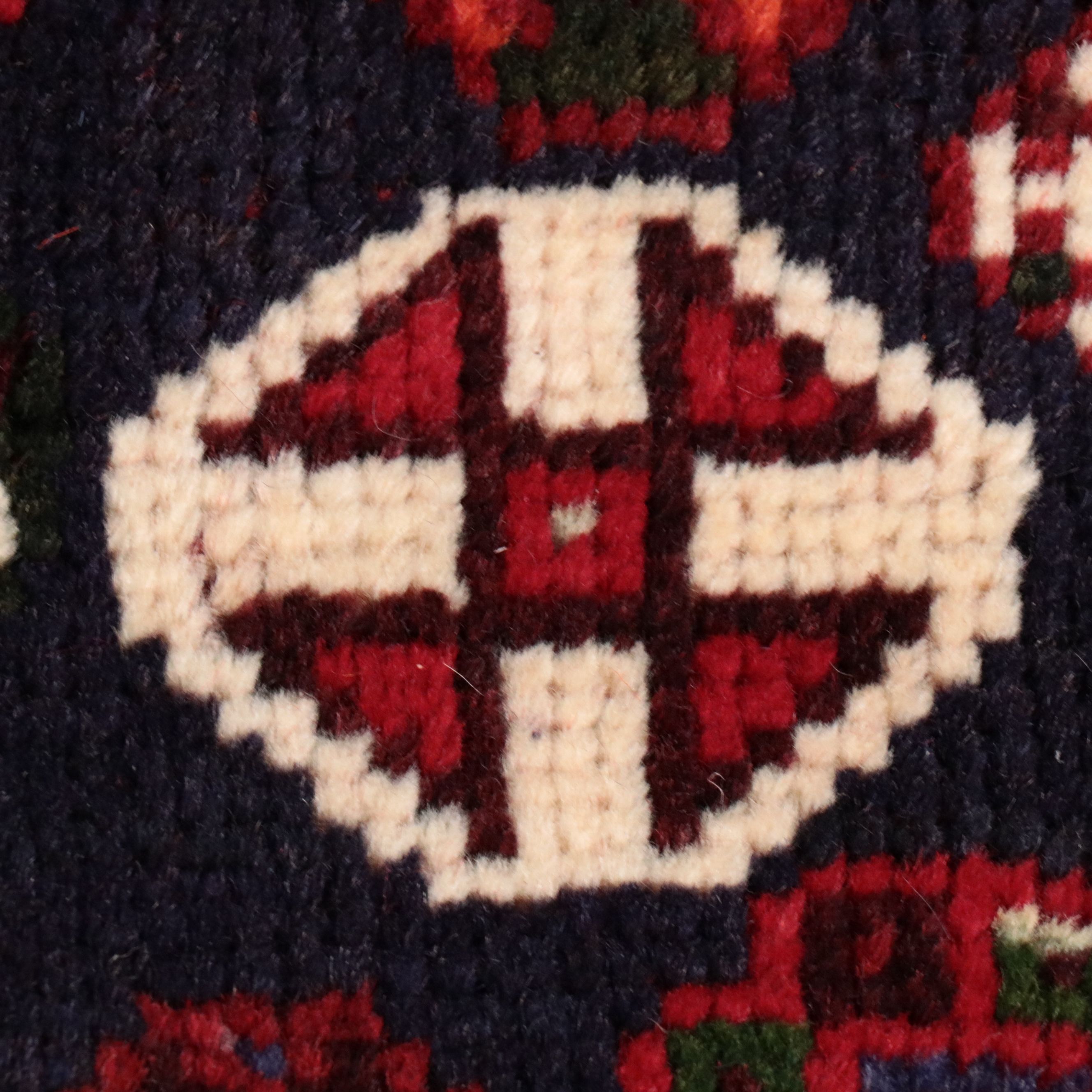 6'11 x 10'3 Hand-Knotted Persian Qashqai Area Rug