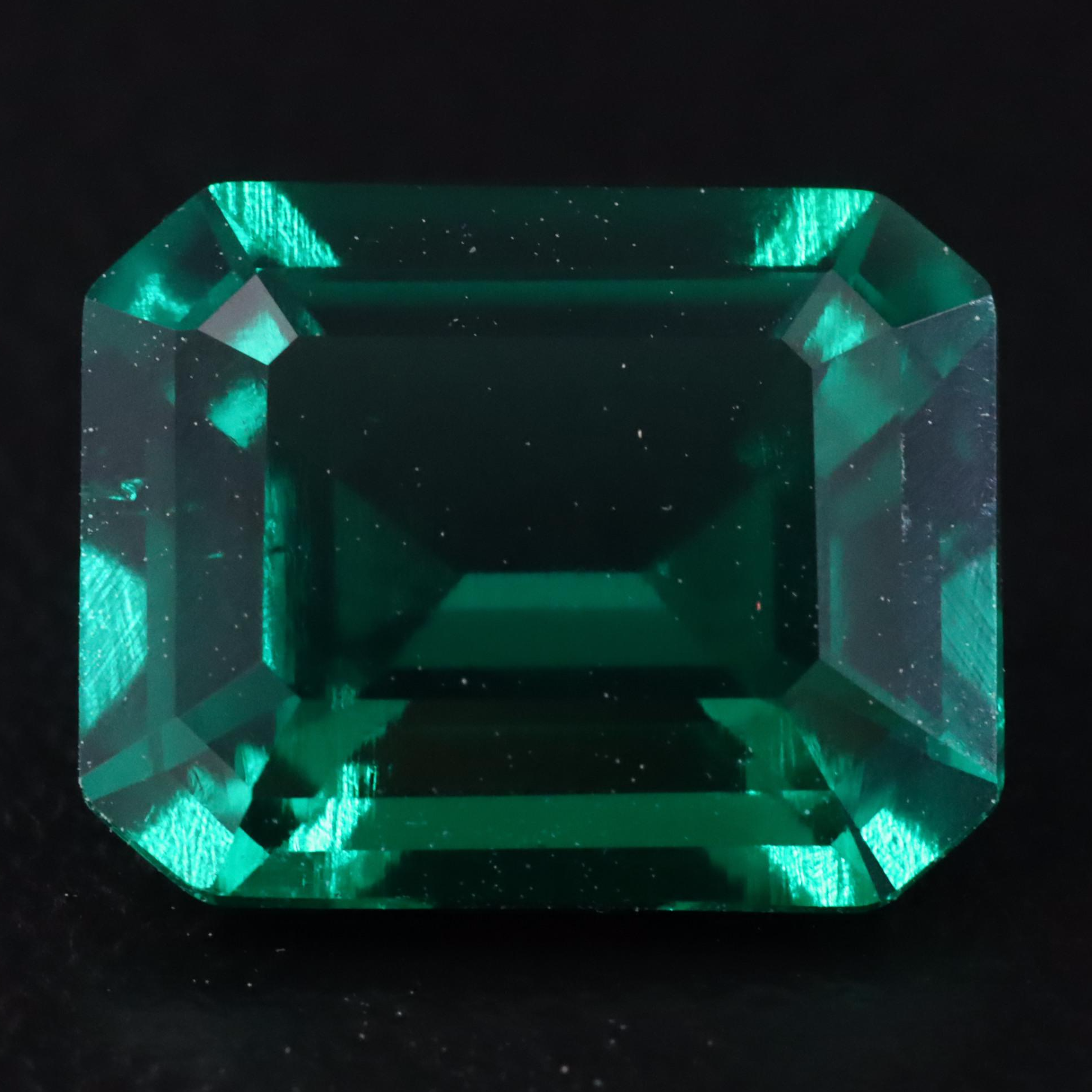 Loose 2.80 CT Lab Grown Emerald