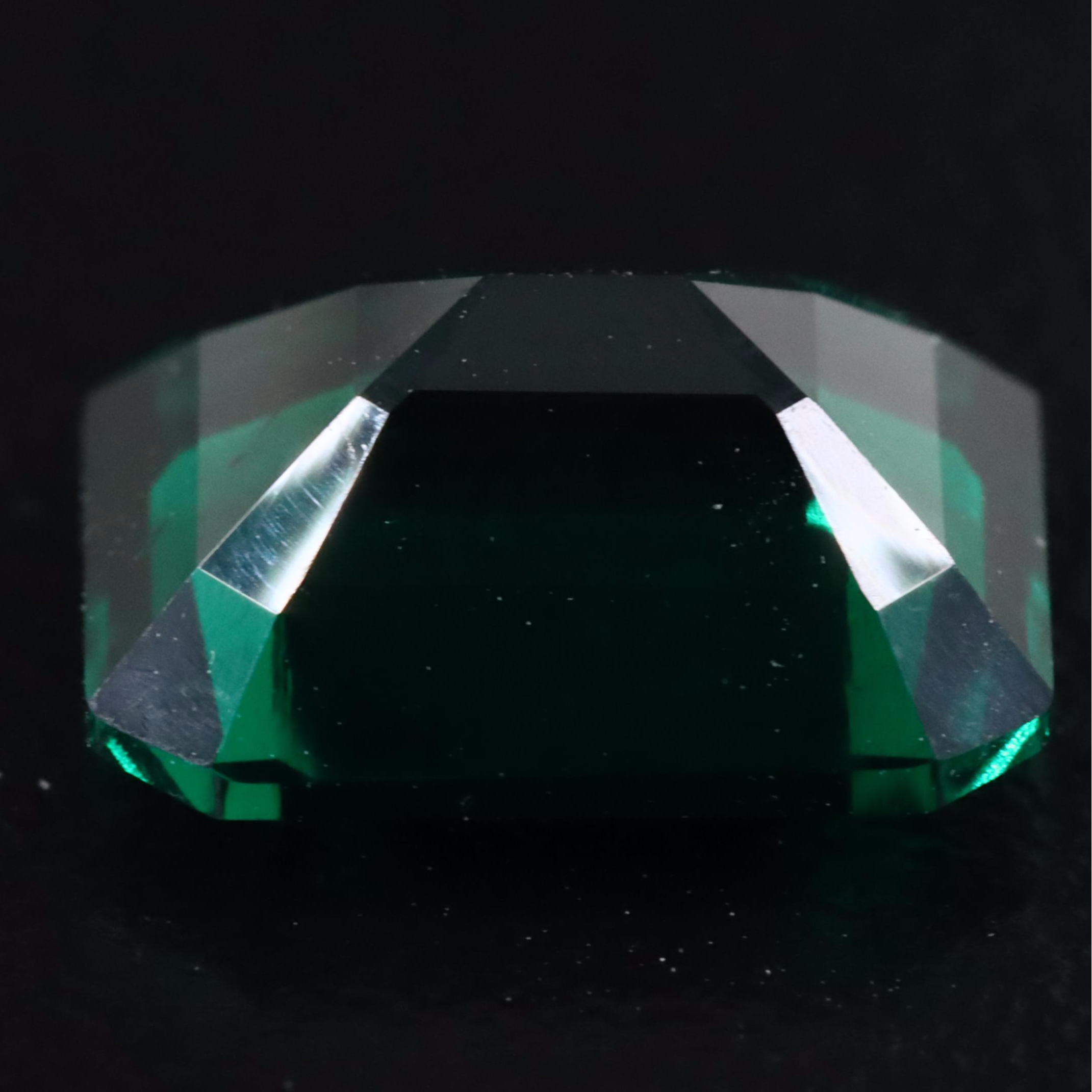 Loose 2.80 CT Lab Grown Emerald