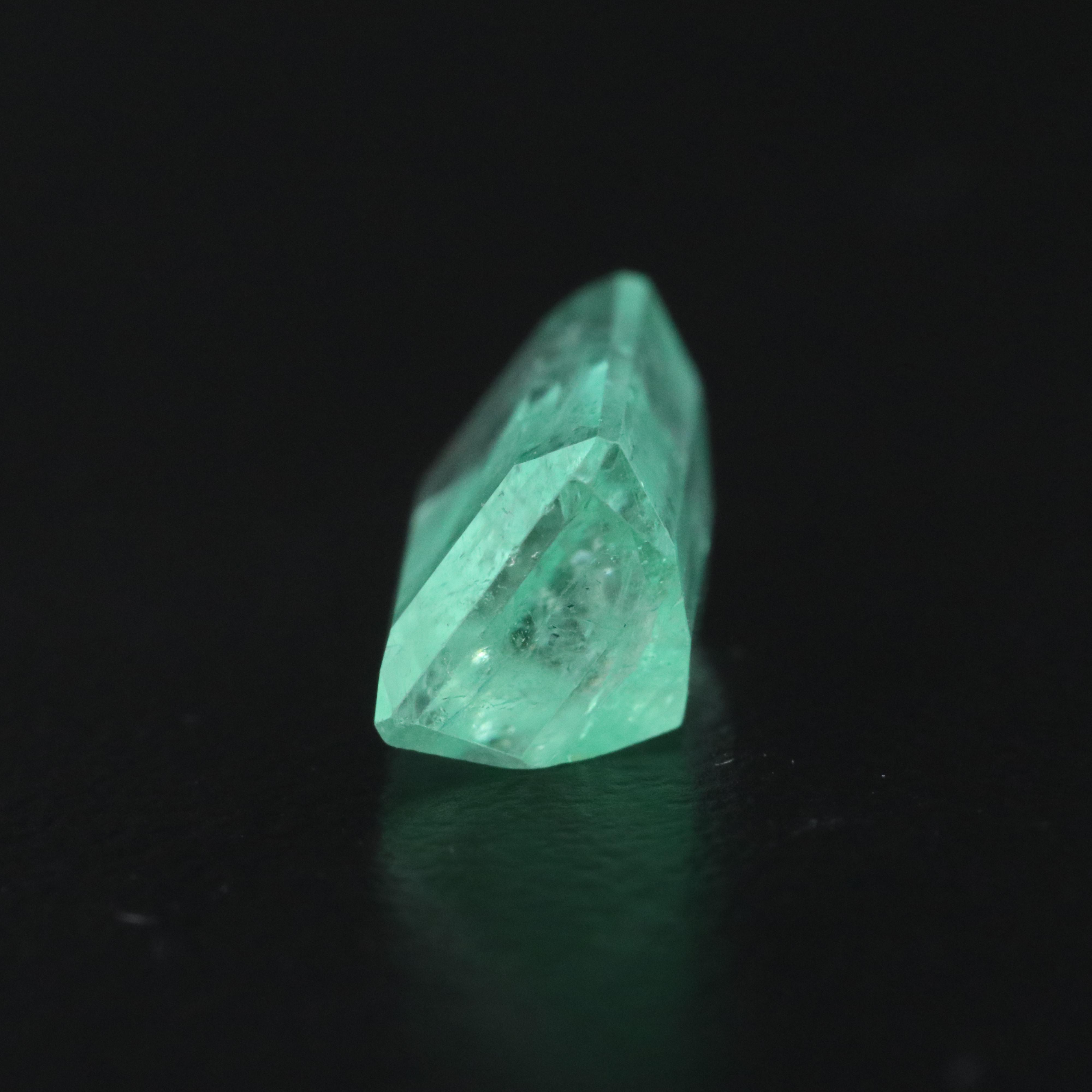 Loose 3.01 CT Emerald