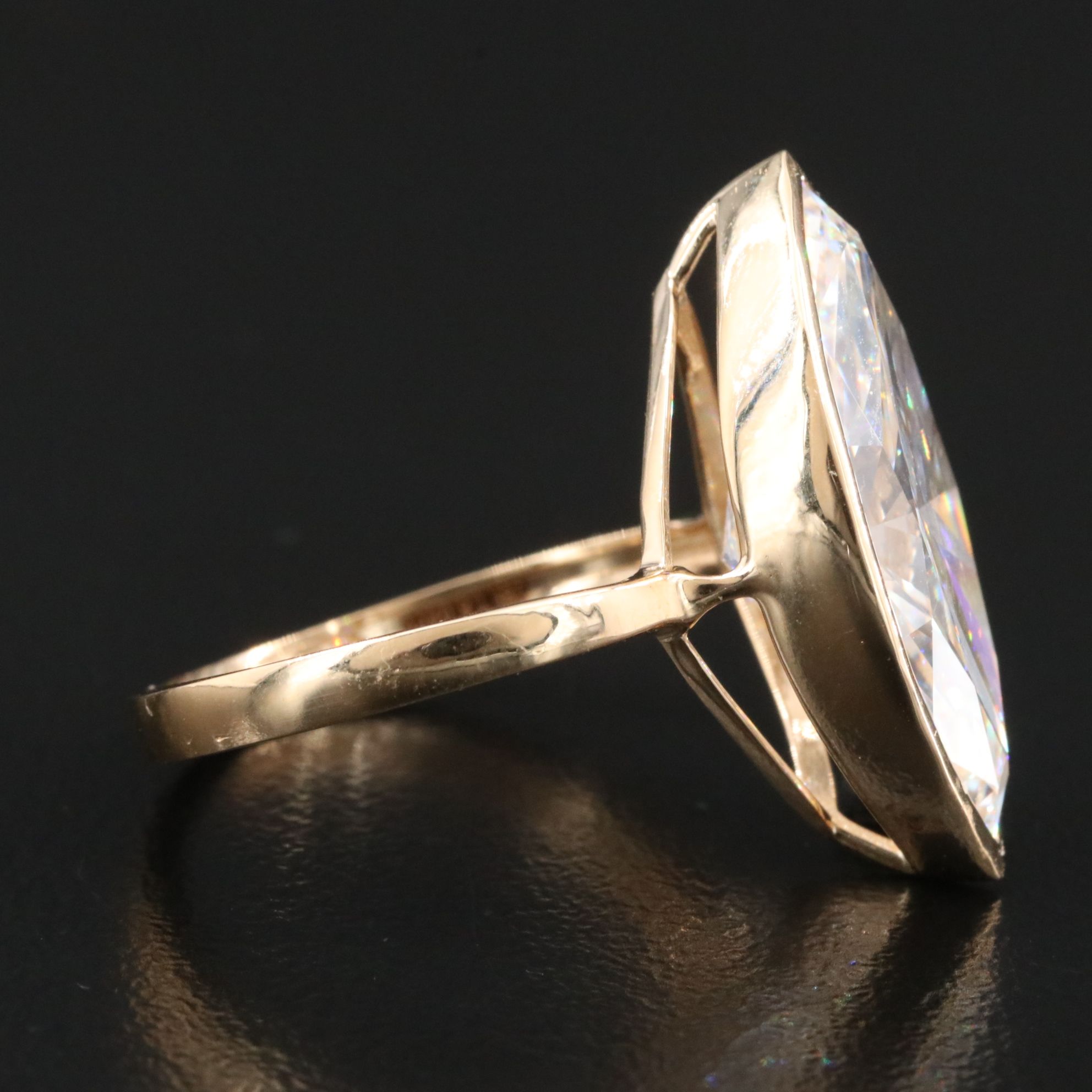 18K 8.04 CT Lab Grown Diamond Solitaire Ring with IGI Report