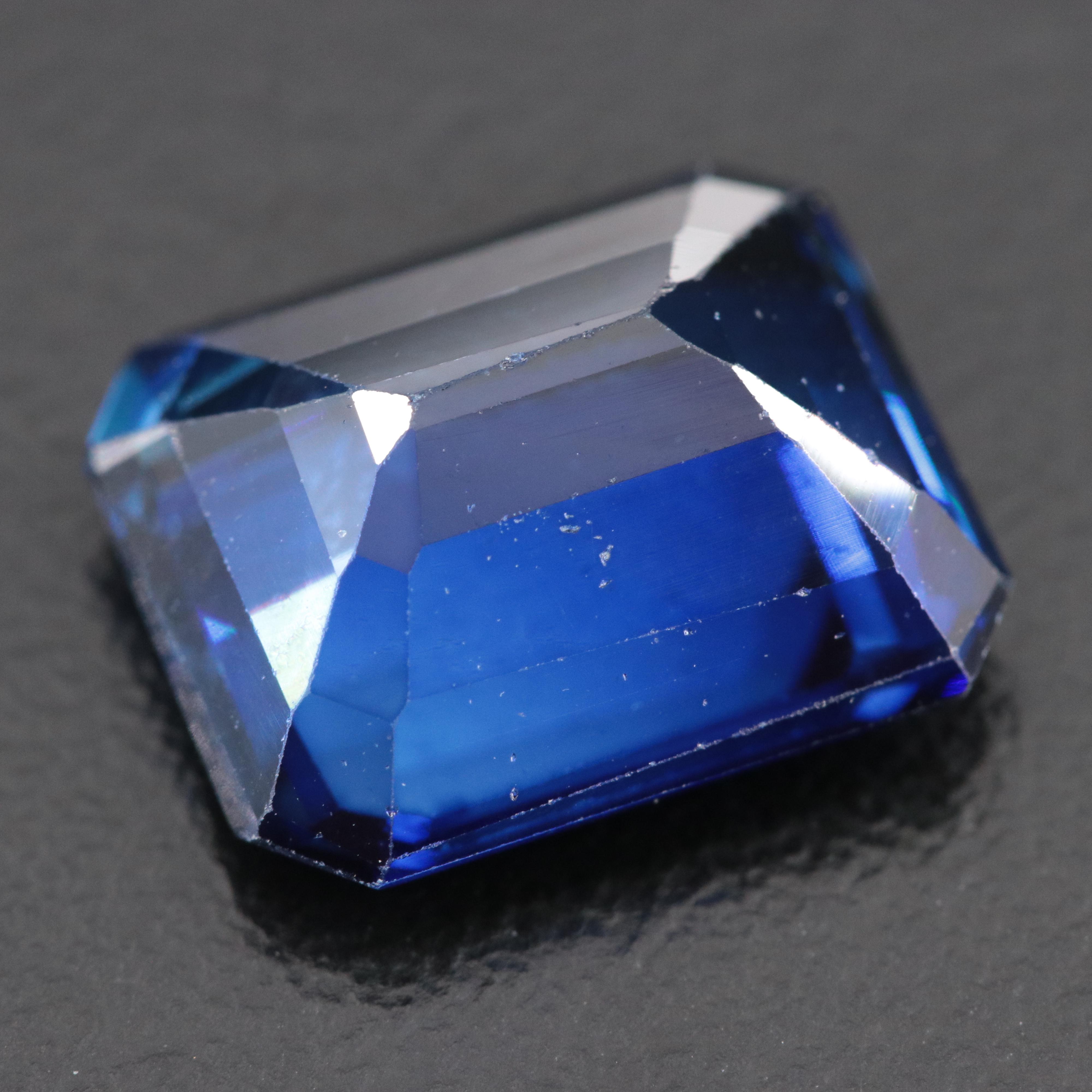 Loose 7.51 CT Lab Grown Sapphire