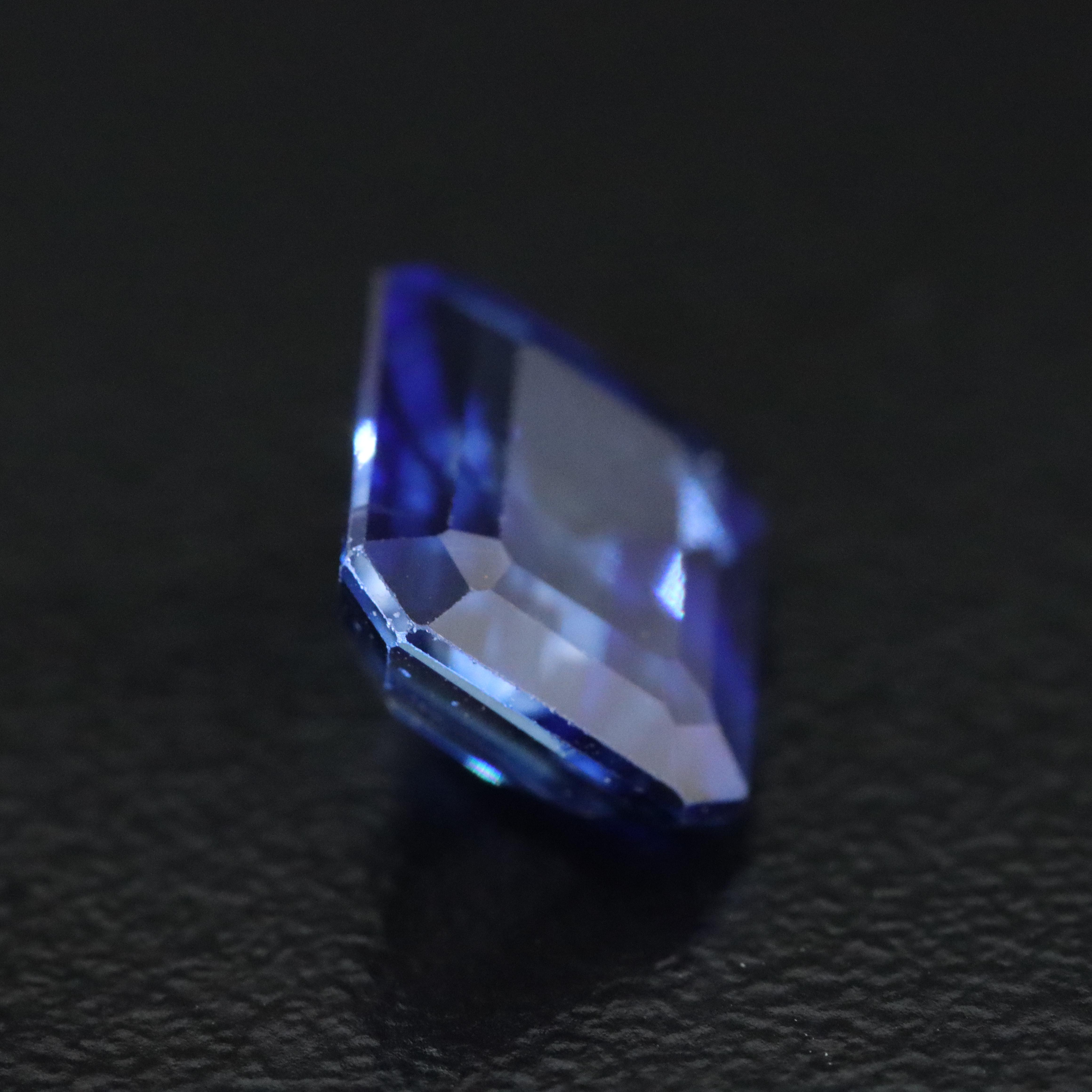 Loose 4.40 CT Lab Grown Sapphire