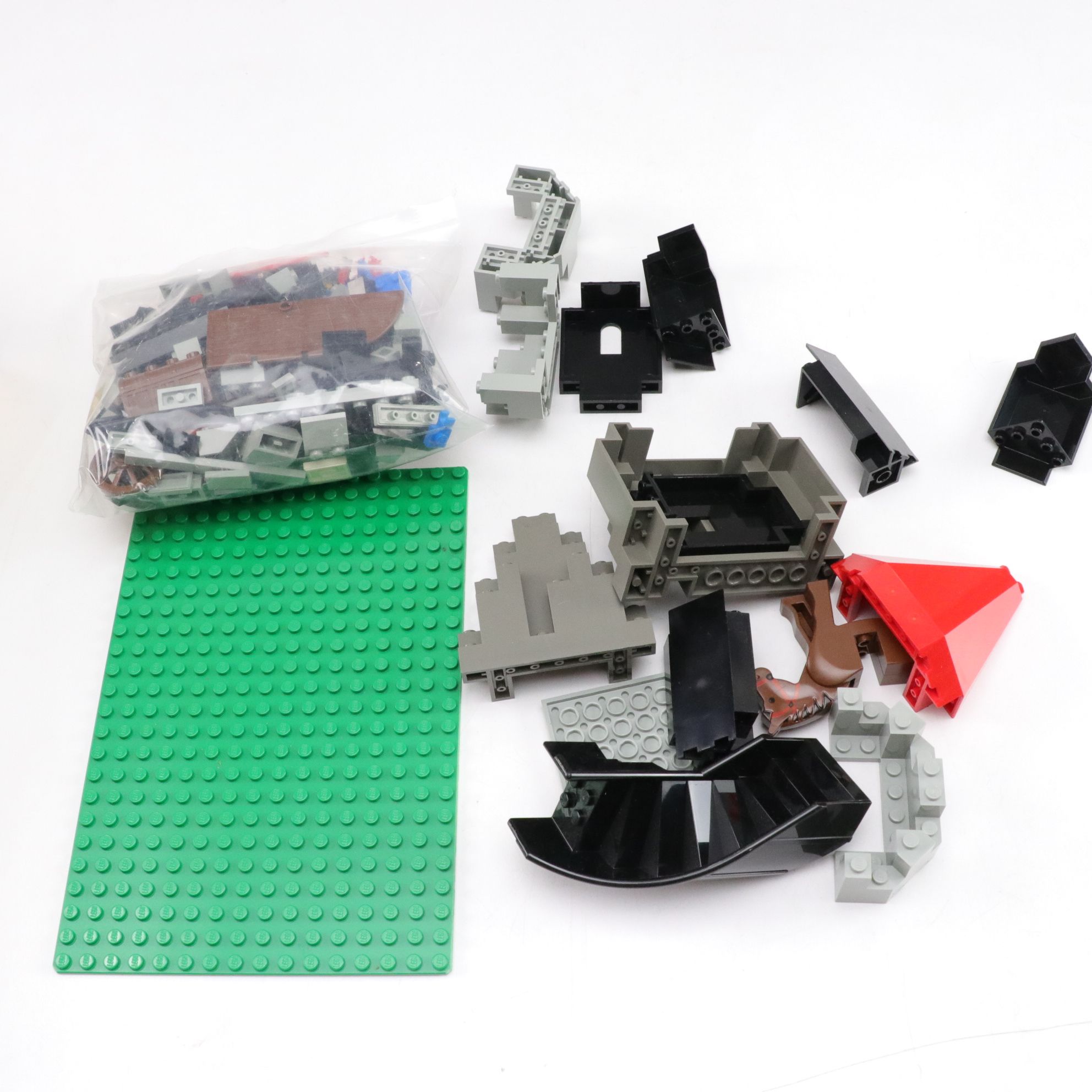 LEGO System "Royal Knights Castle" and "Majisto's Tower" Build Sets, 1990s