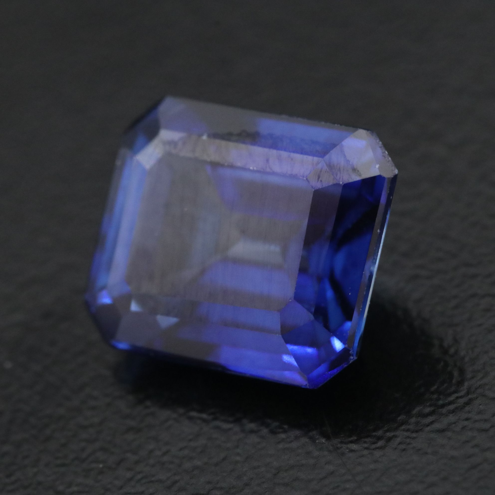 Loose 8.20 CT Lab Grown Sapphire