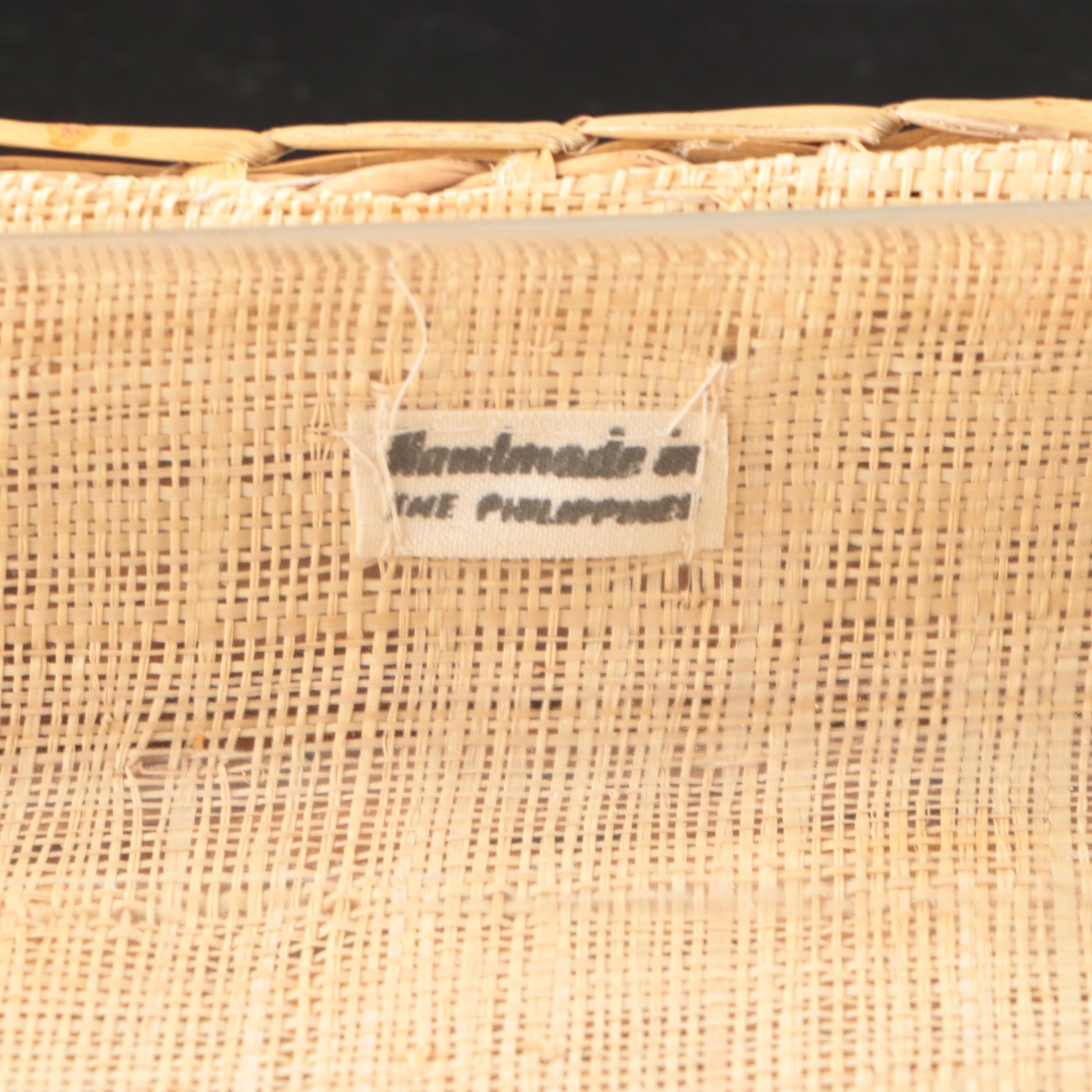 Pyrex Glass Bakeware with Basket Server