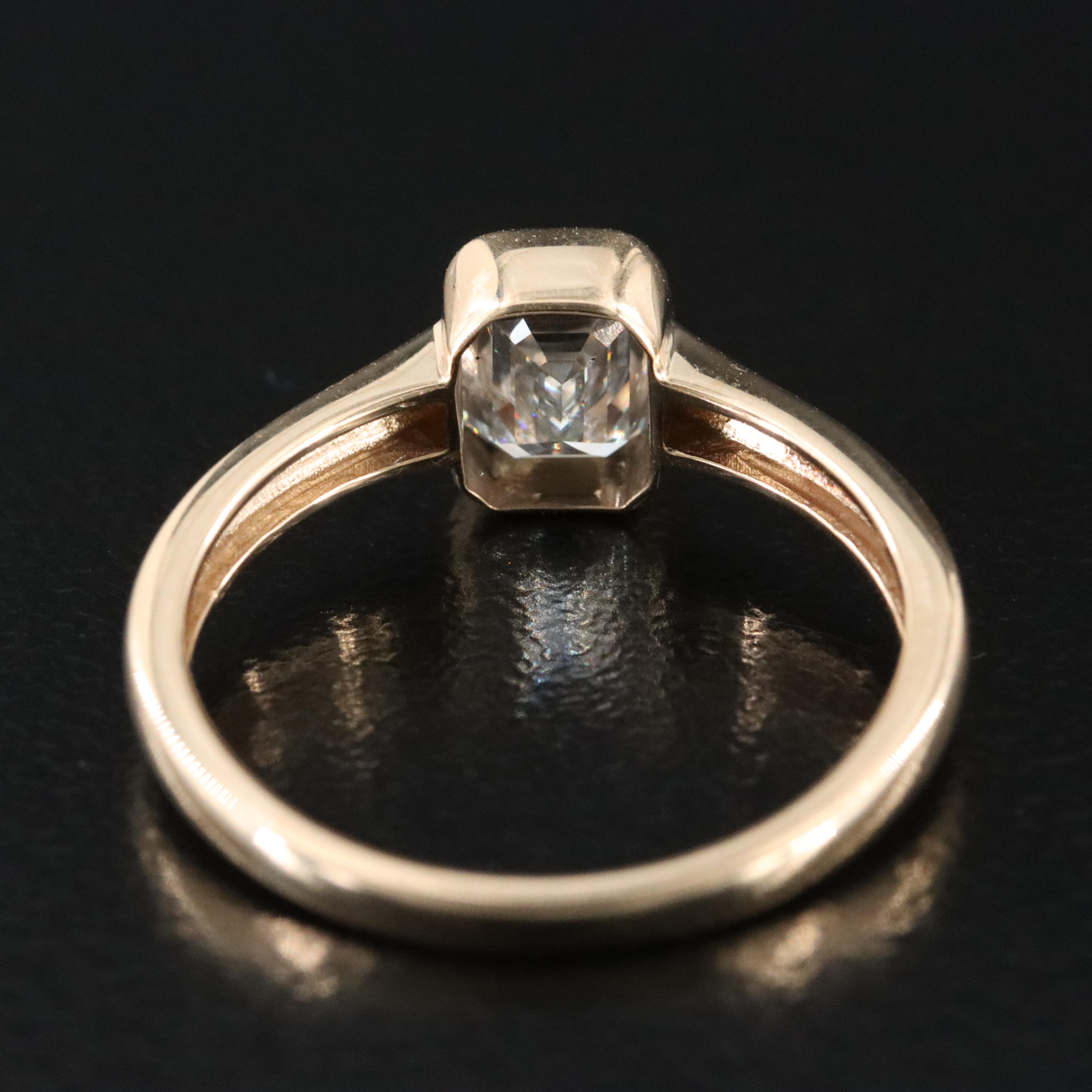 18K 1.00 CT Diamond Ring with GIA Diamond Grading Report