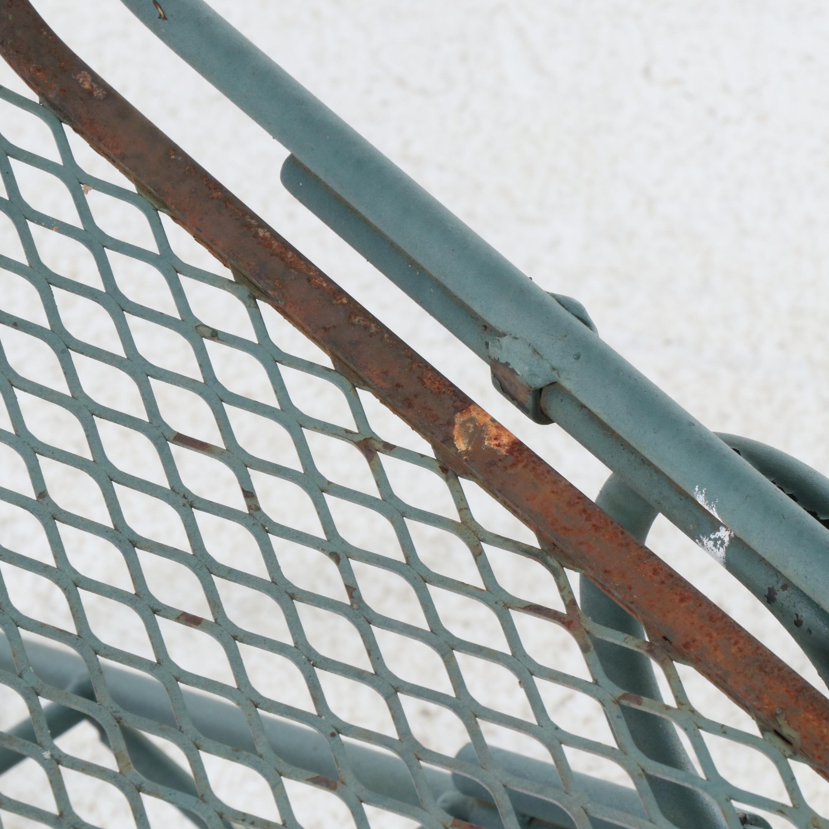 Green Painted Wrought Iron Patio Dining Set, Late 20th Century