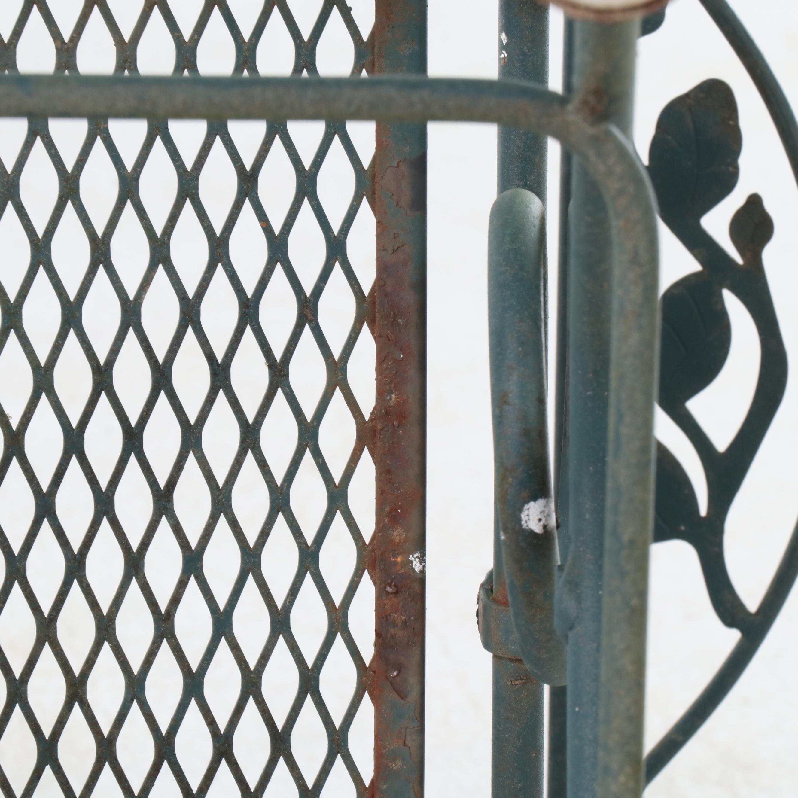 Green Painted Wrought Iron Patio Dining Set, Late 20th Century