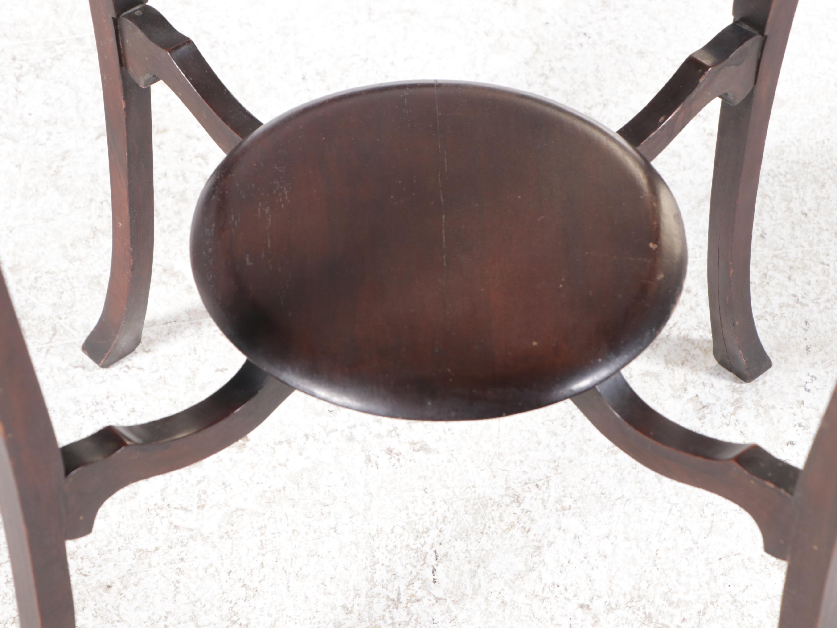 American Edwardian Style Walnut Finish Lamp Table, Early to Mid-20th Century