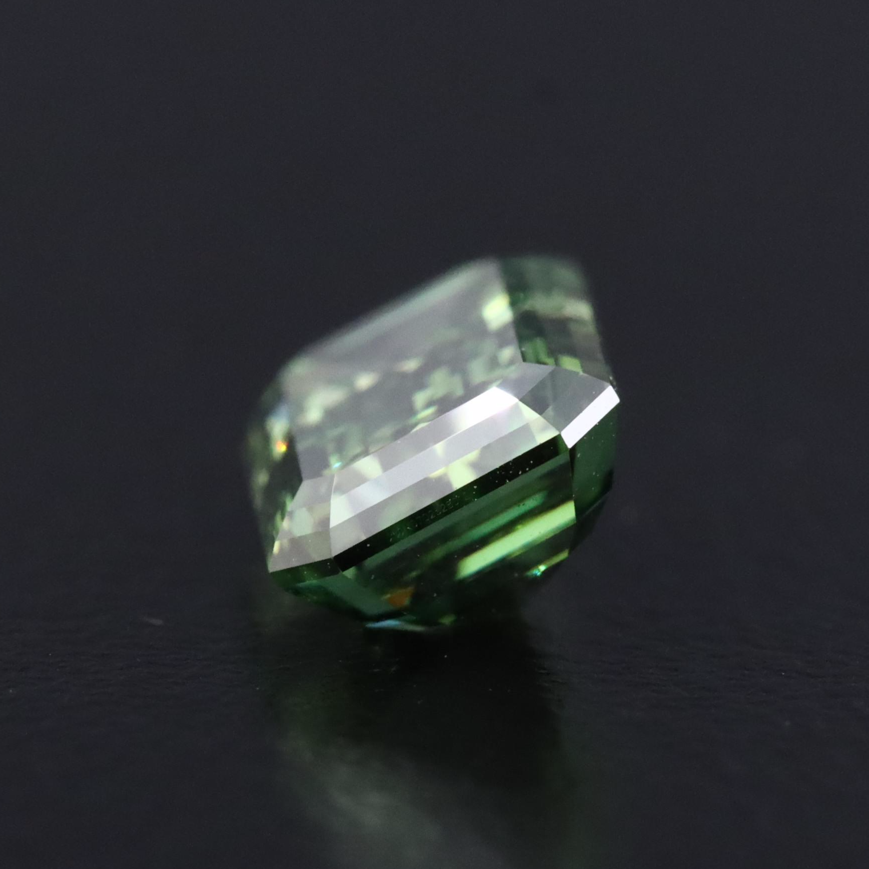 Loose 2.01 CT Lab Grown Fancy Green Diamond with IGI Report