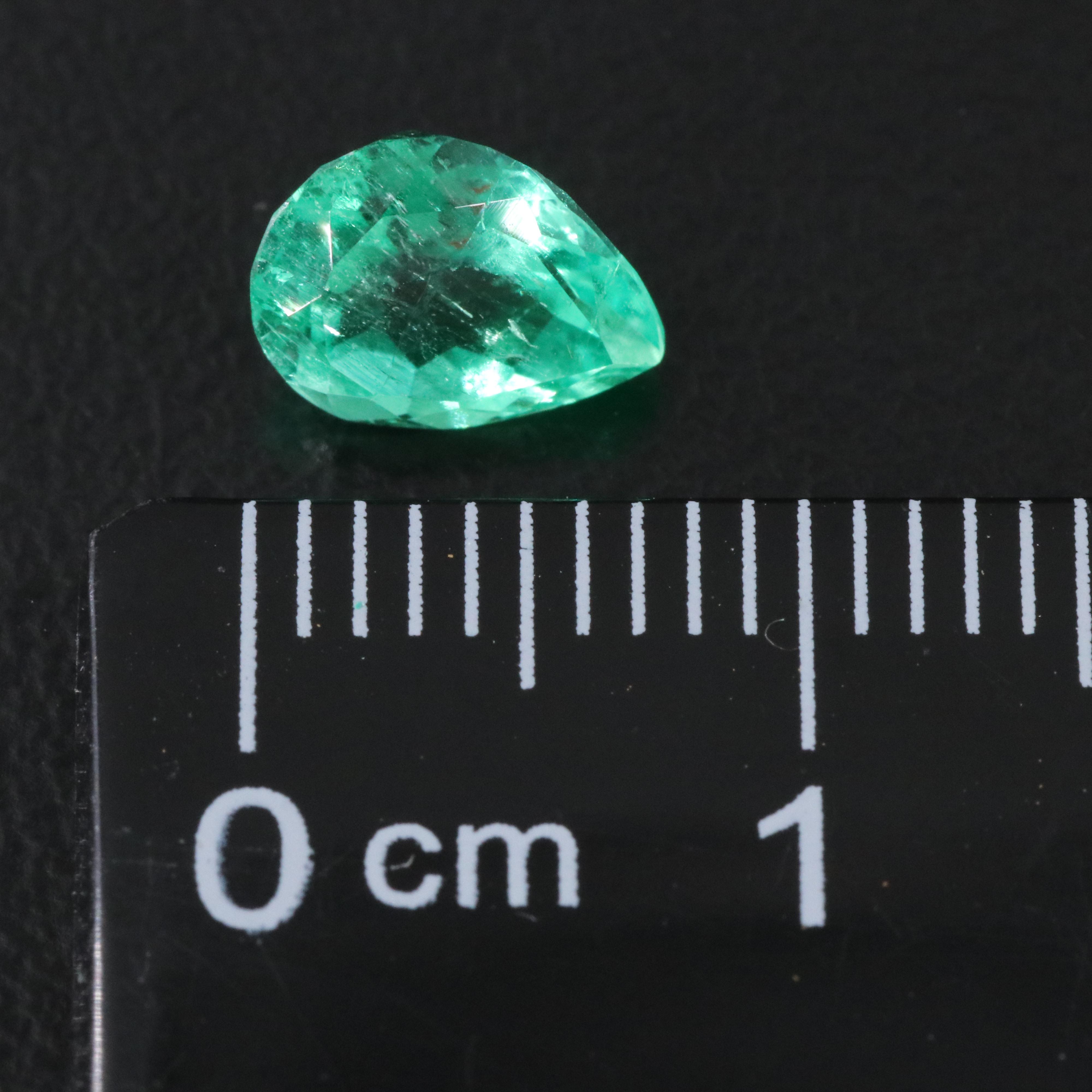 Loose 1.07 CT Emerald