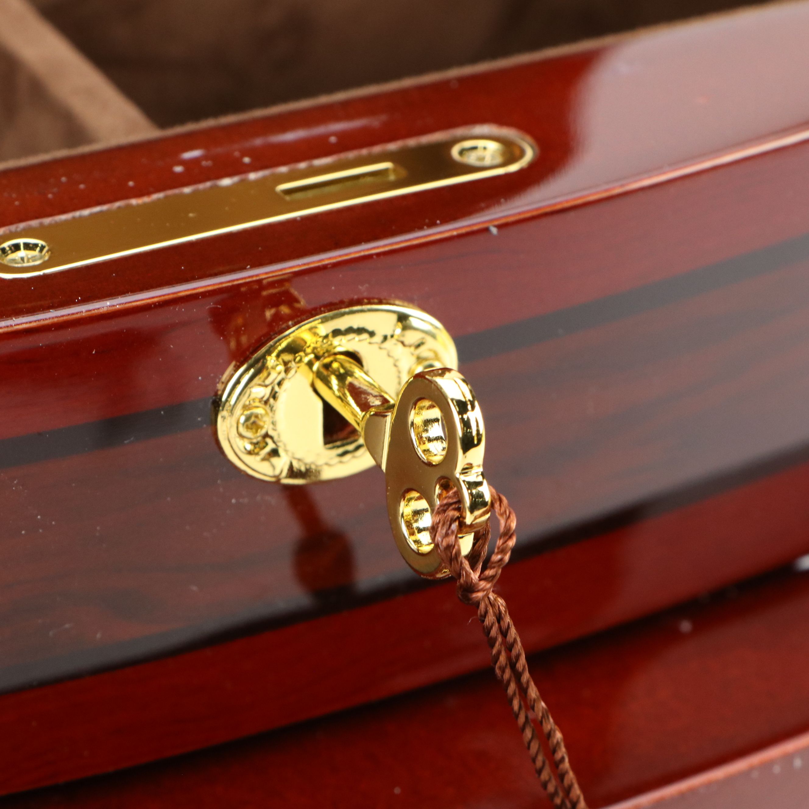 Jere High Cherry and Black Finished Locking Jewelry Box