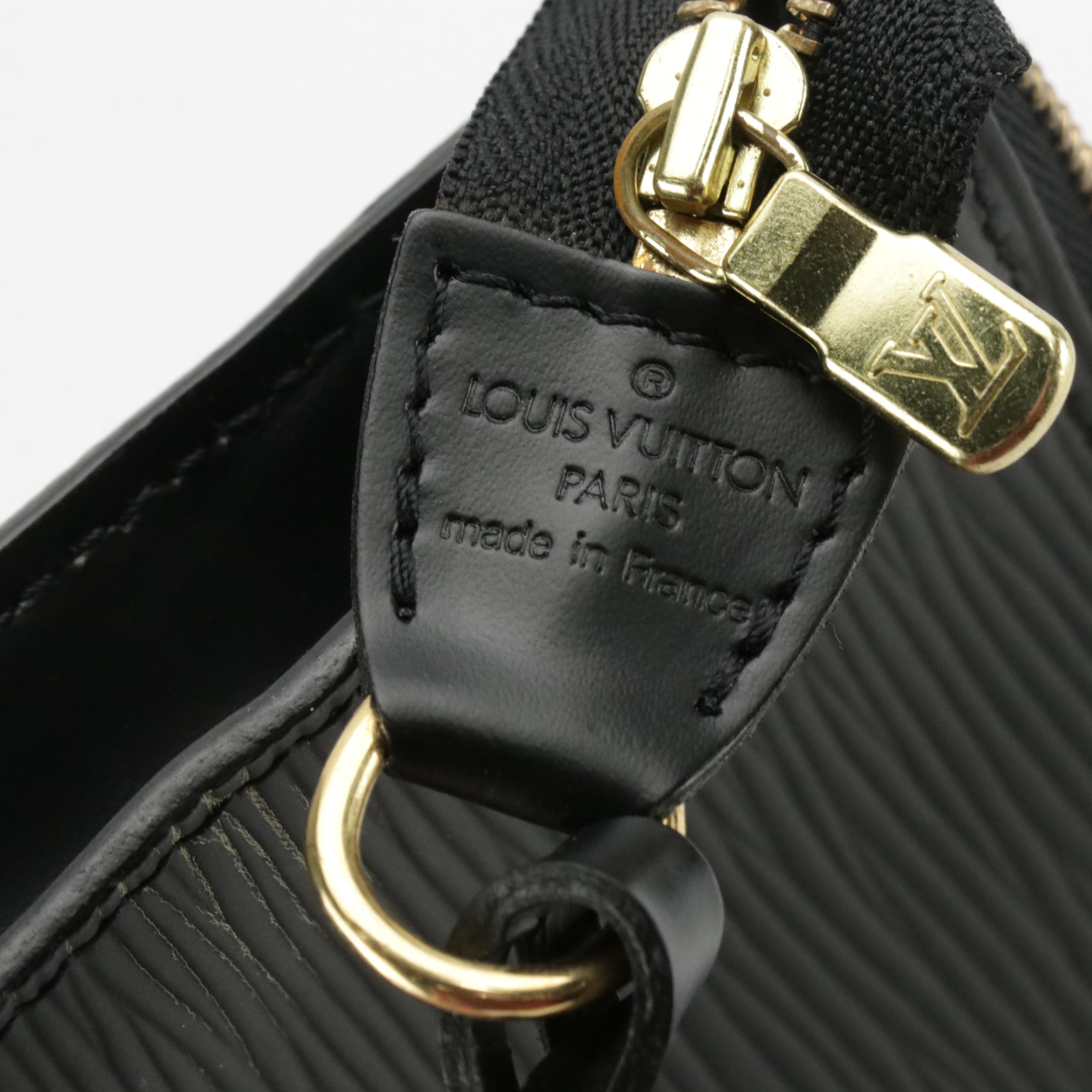 Louis Vuitton Pochette Accessoires Bag in Black Epi Leather