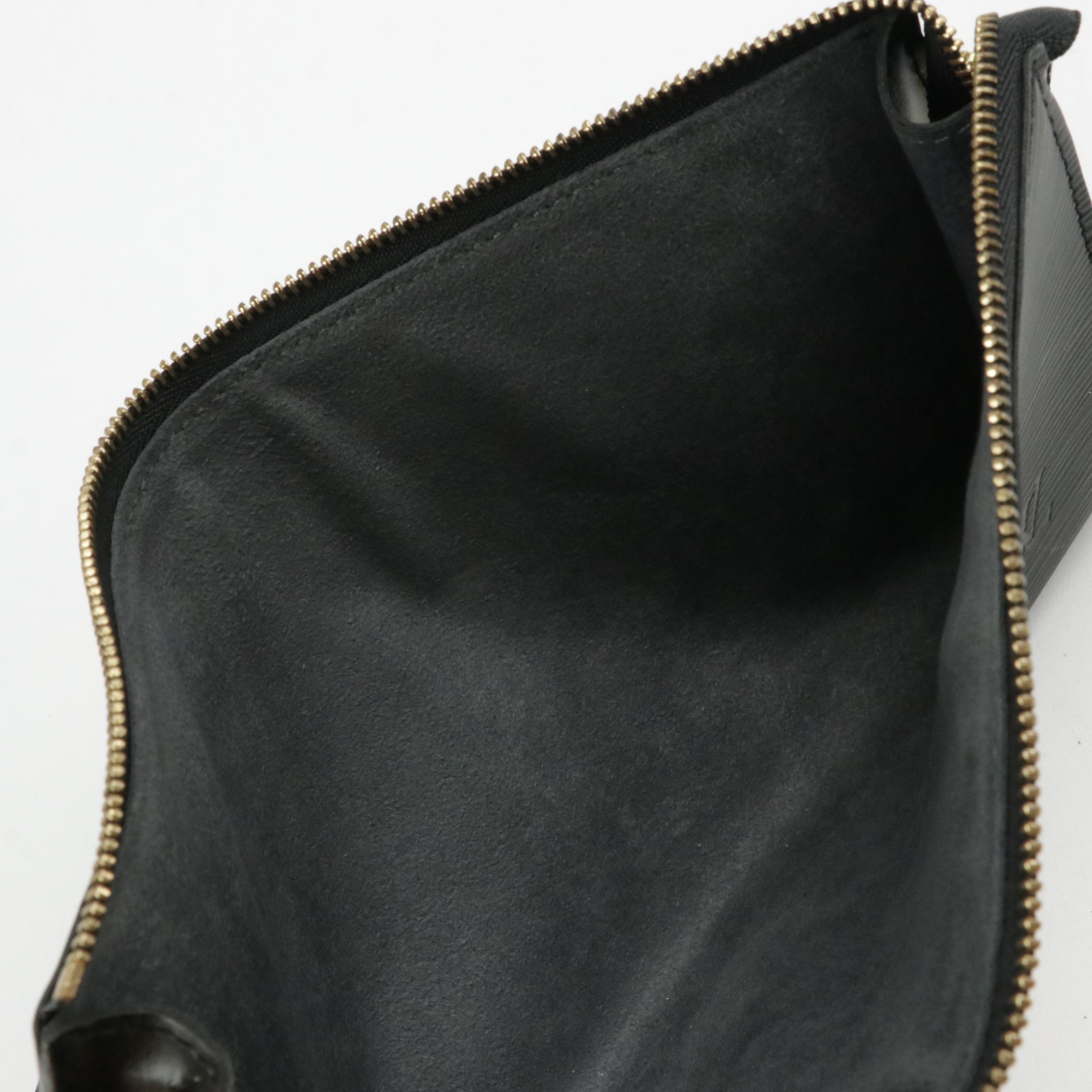 Louis Vuitton Pochette Accessoires Bag in Black Epi Leather