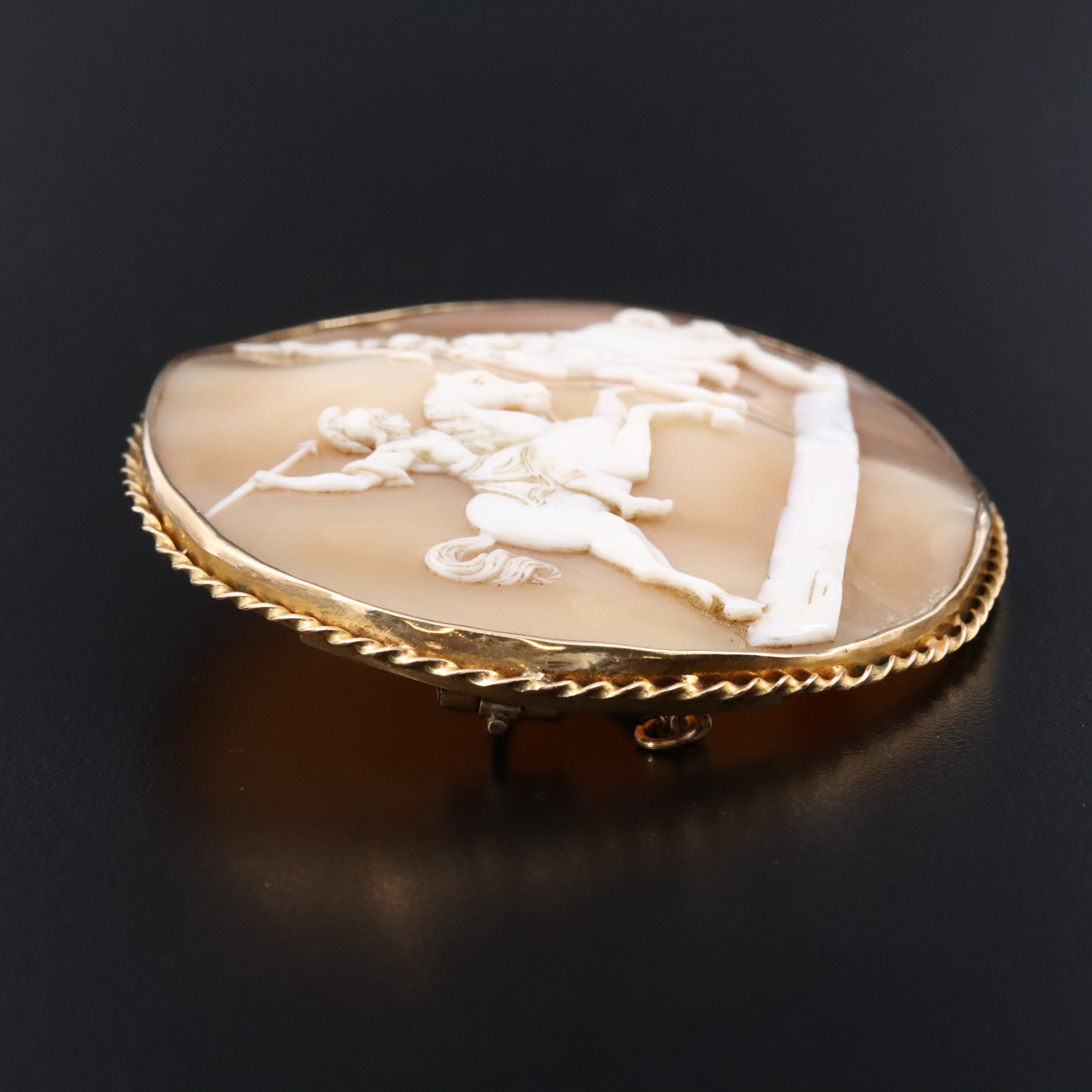Victorian 10K Shell Cameo Brooch