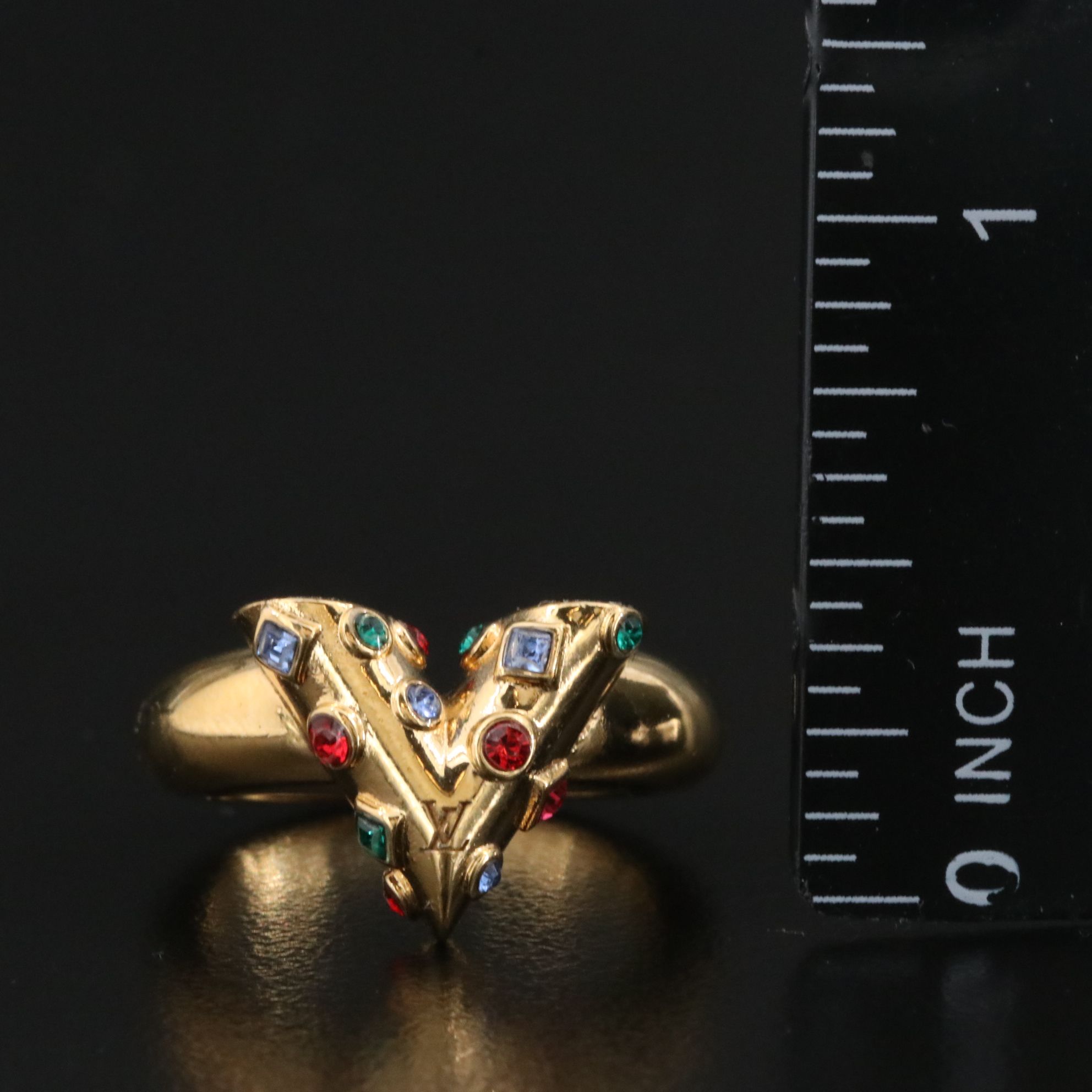 Louis Vuitton Jewel Tone Glass Crystal Essential V Ring
