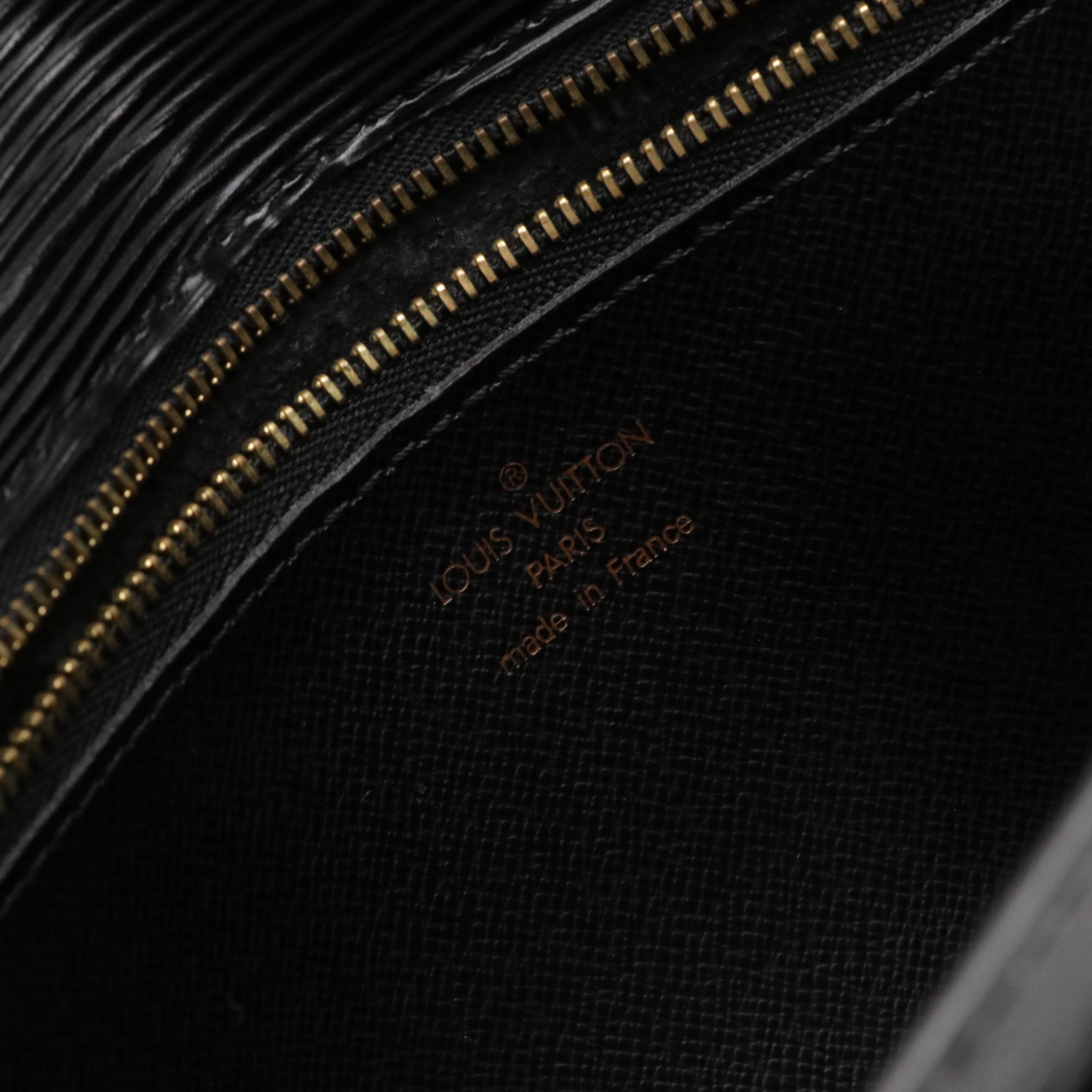 Louis Vuitton Sellier Dragonne Wristlet Clutch in Black Epi Leather