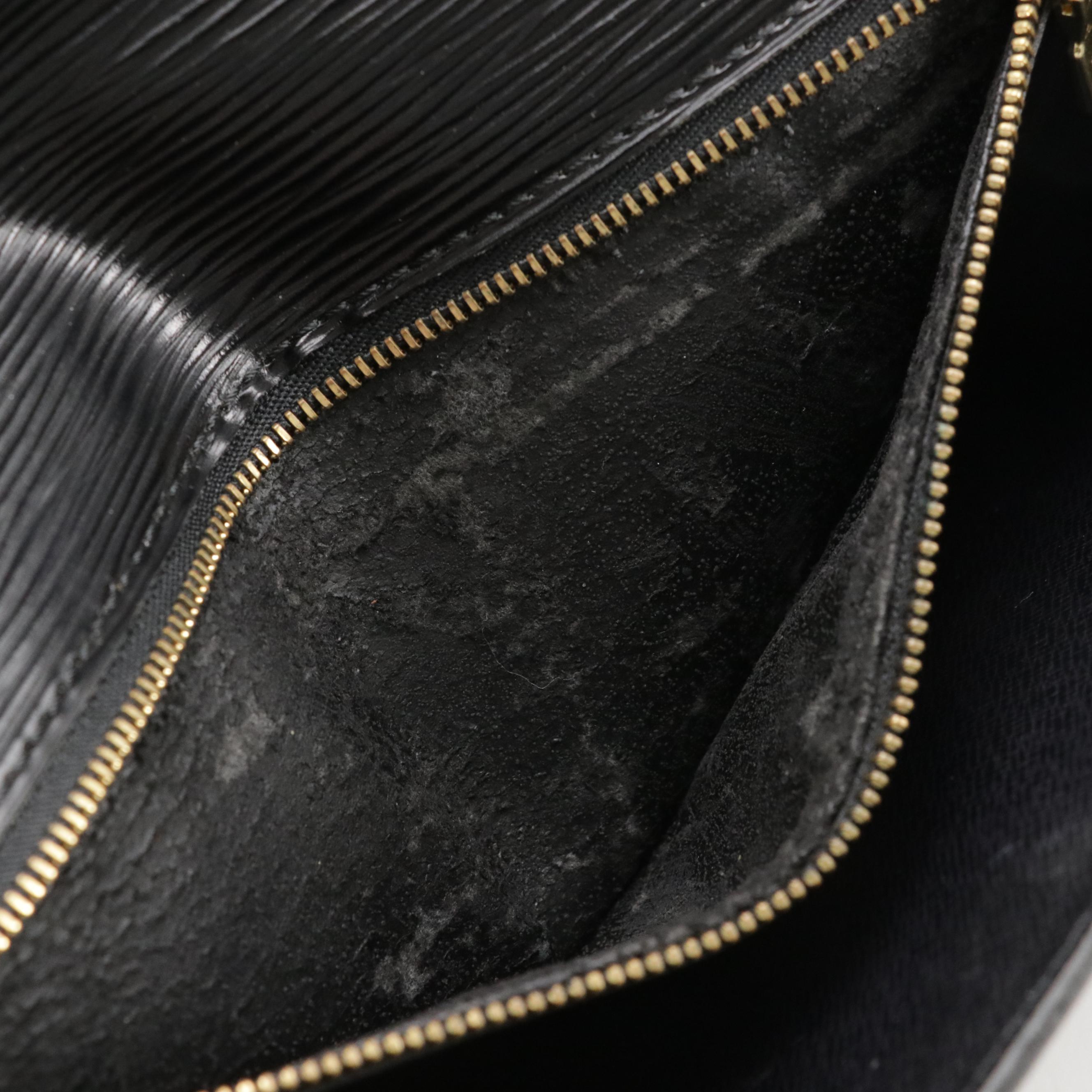 Louis Vuitton Sellier Dragonne Wristlet Clutch in Black Epi Leather