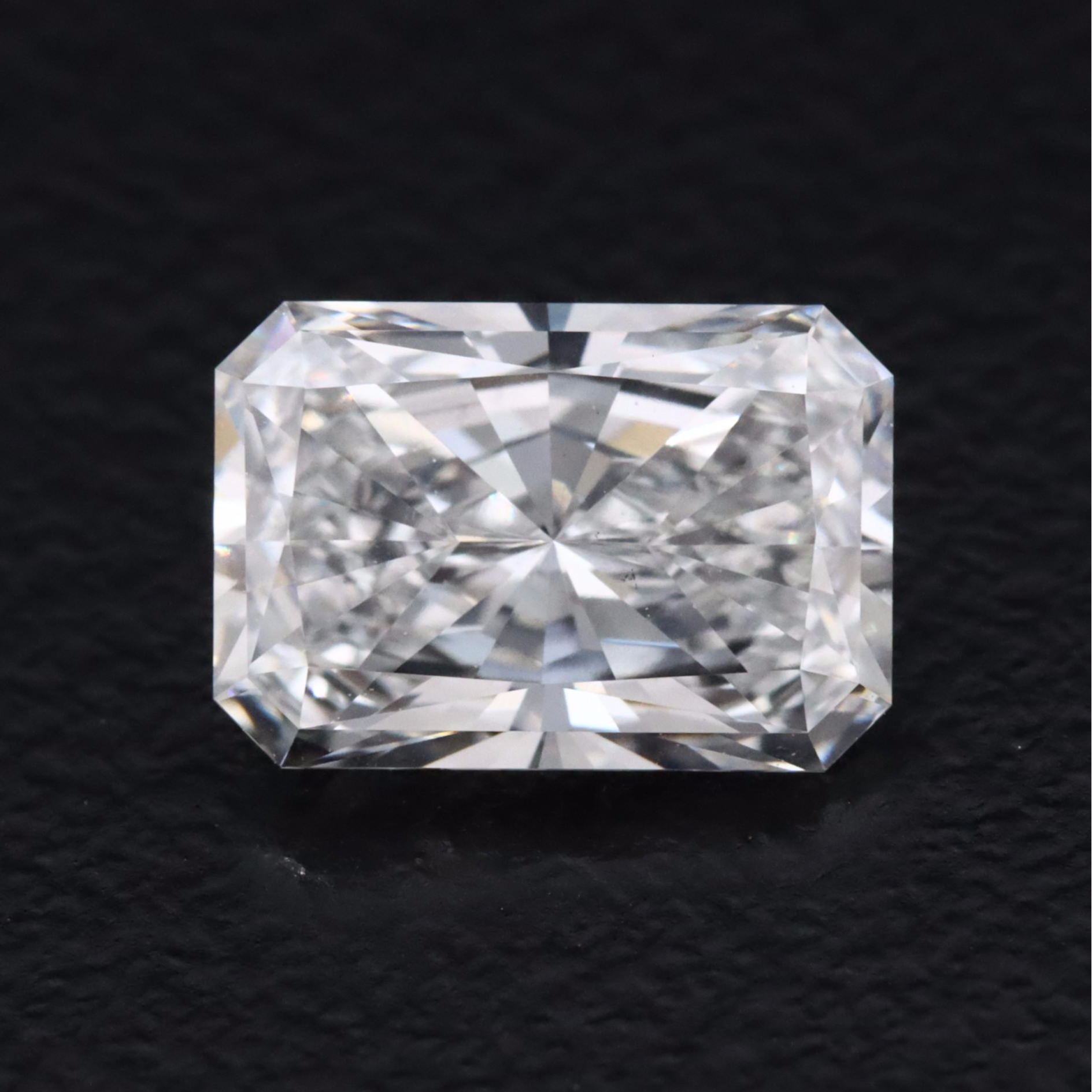 Loose 1.34 CT Lab Grown Diamond with IGI Report