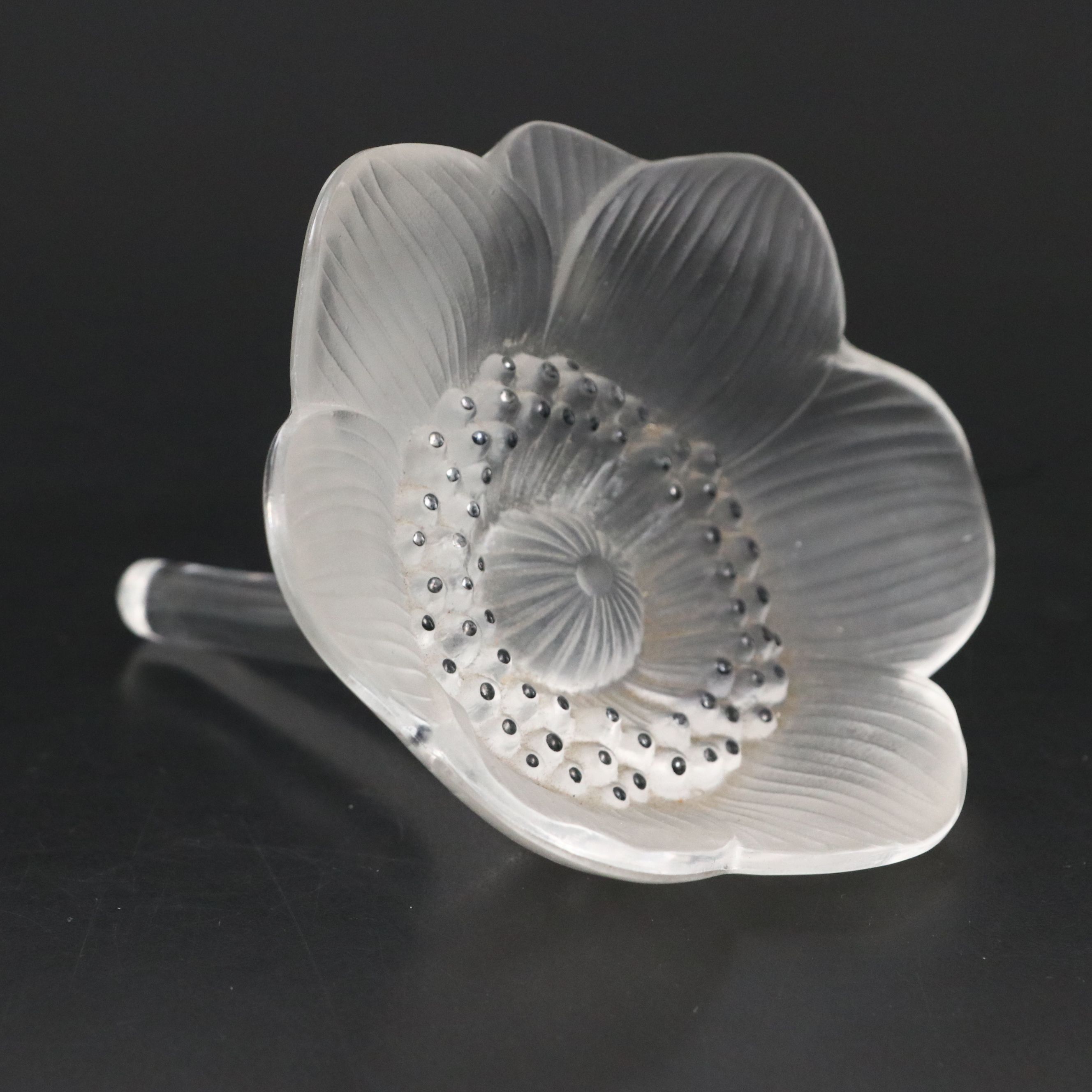 Vintage Lalique "Anemone" Crystal Figurine, Mid to Late 20th Century