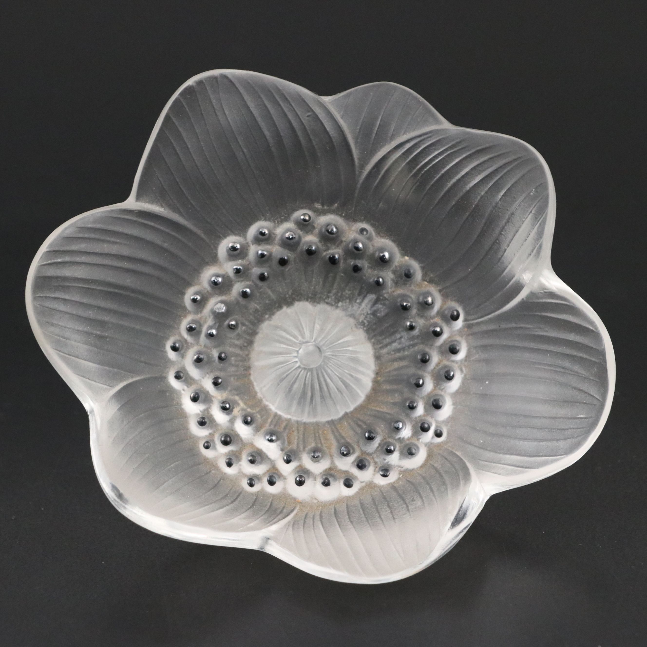 Vintage Lalique "Anemone" Crystal Figurine, Mid to Late 20th Century