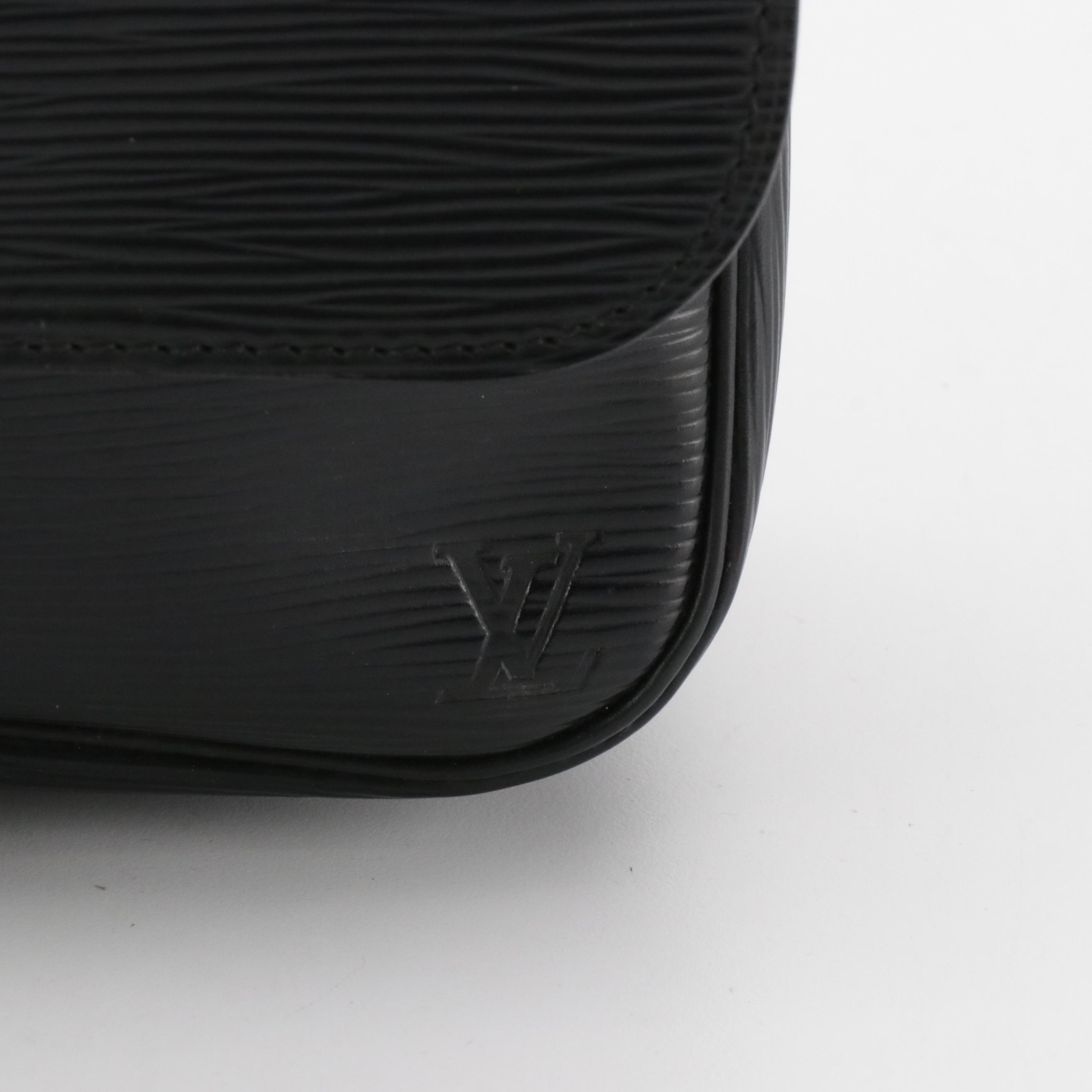 Louis Vuitton Cartouchière Shoulder Bag in Black Epi Leather