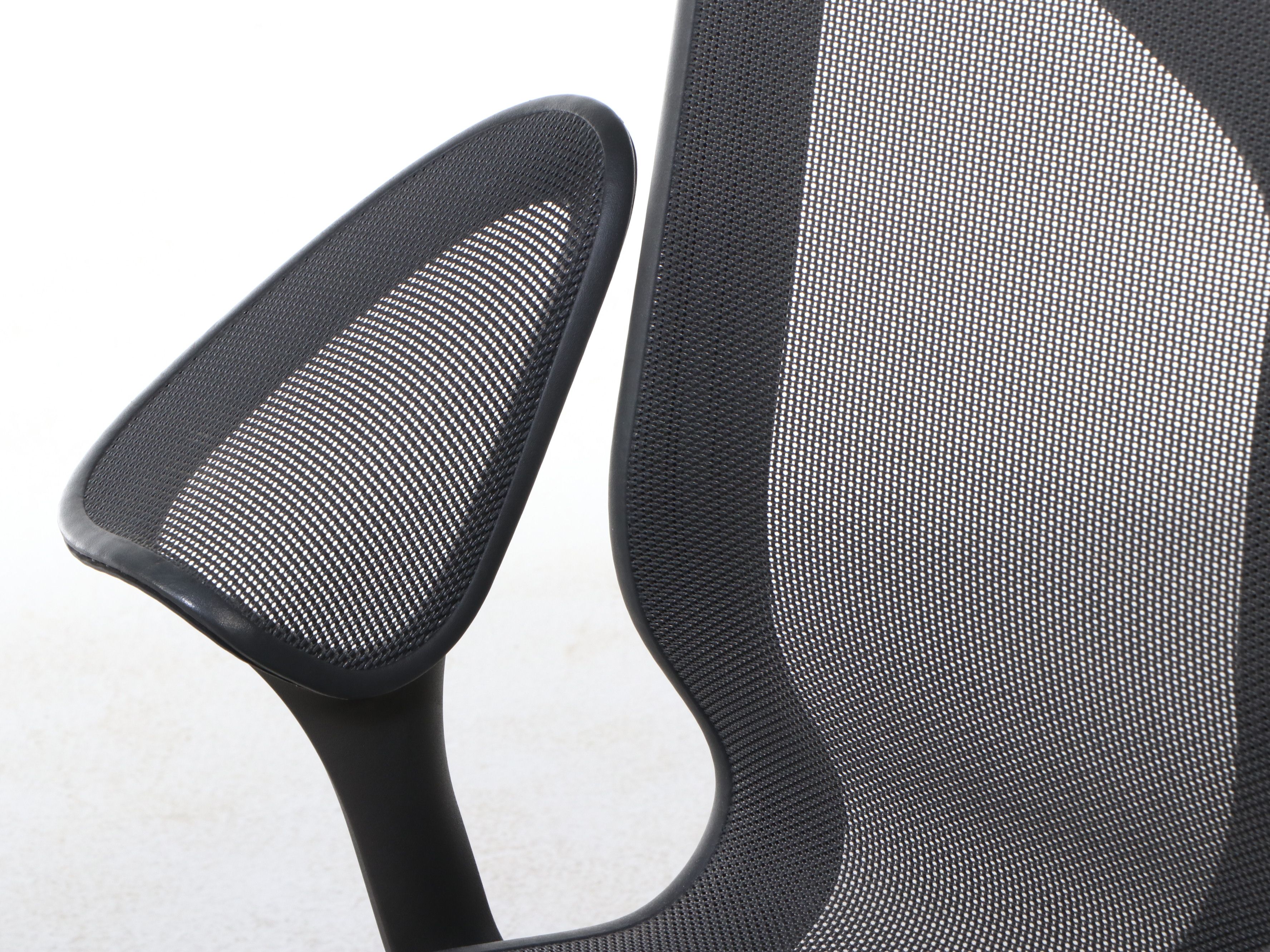 Contemporary Mesh Covered Ergonomic Desk Chairs
