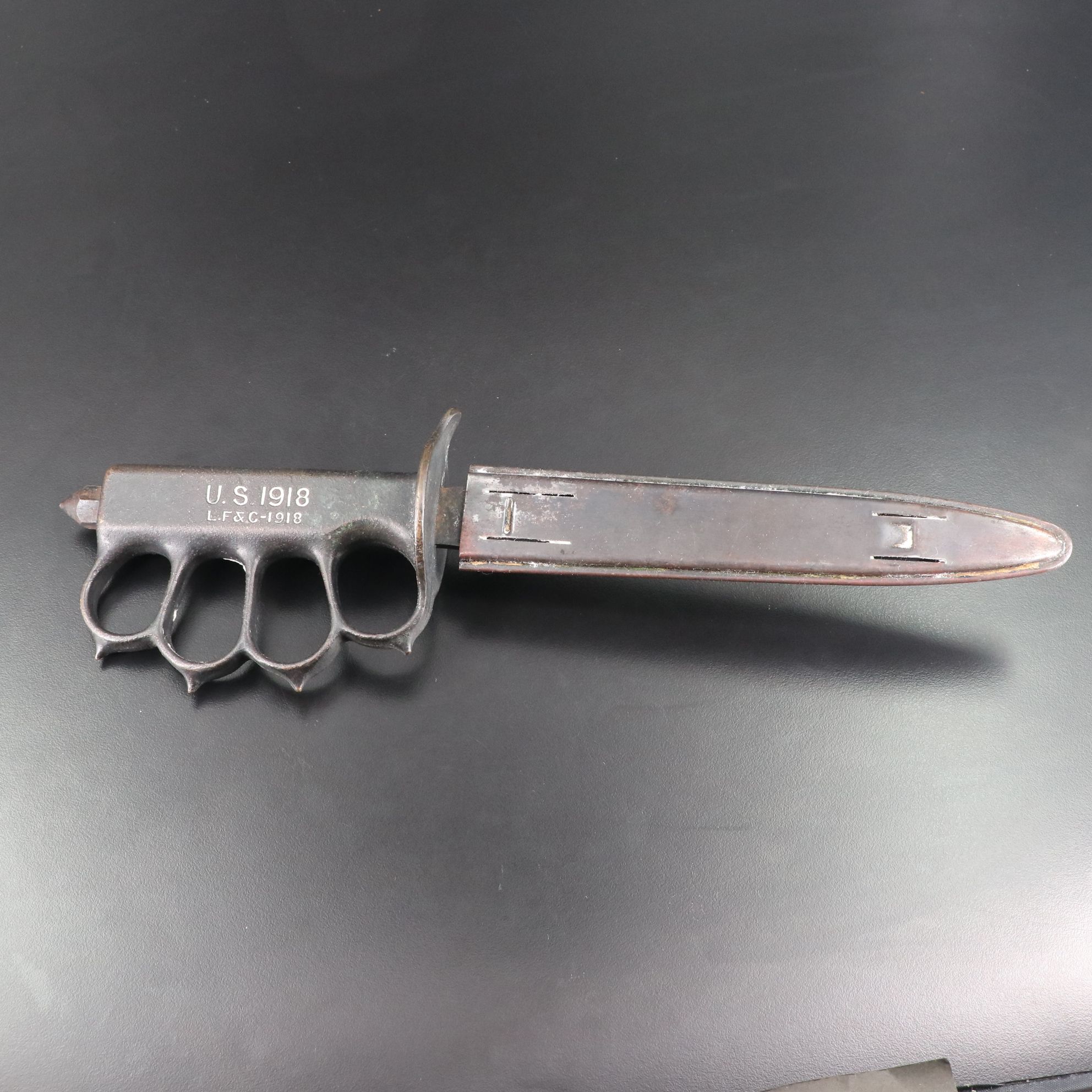 U.S. 1918 L.F-C 1918 Trench Knife