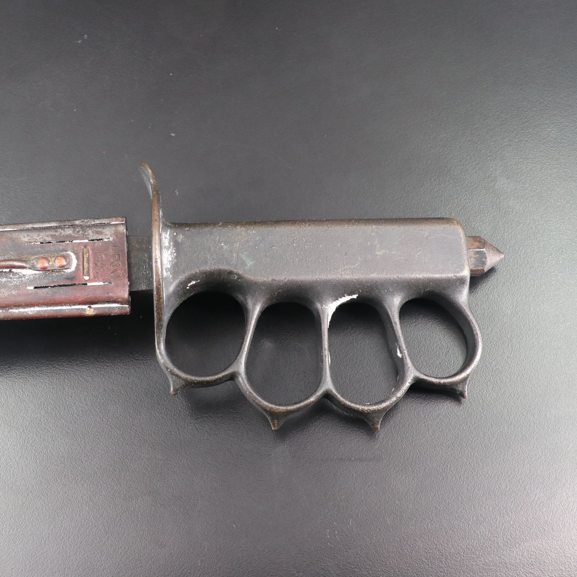 U.S. 1918 L.F-C 1918 Trench Knife