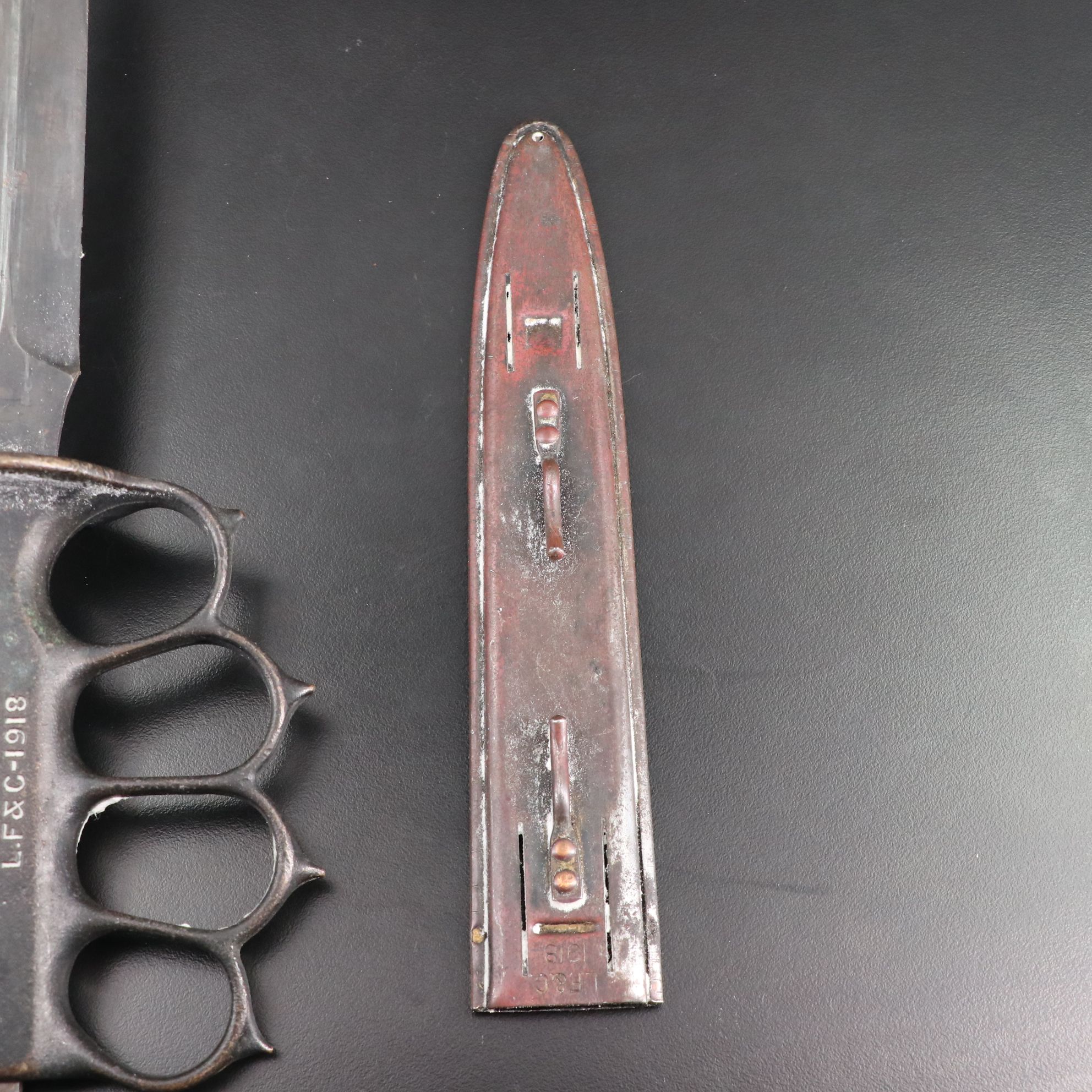 U.S. 1918 L.F-C 1918 Trench Knife
