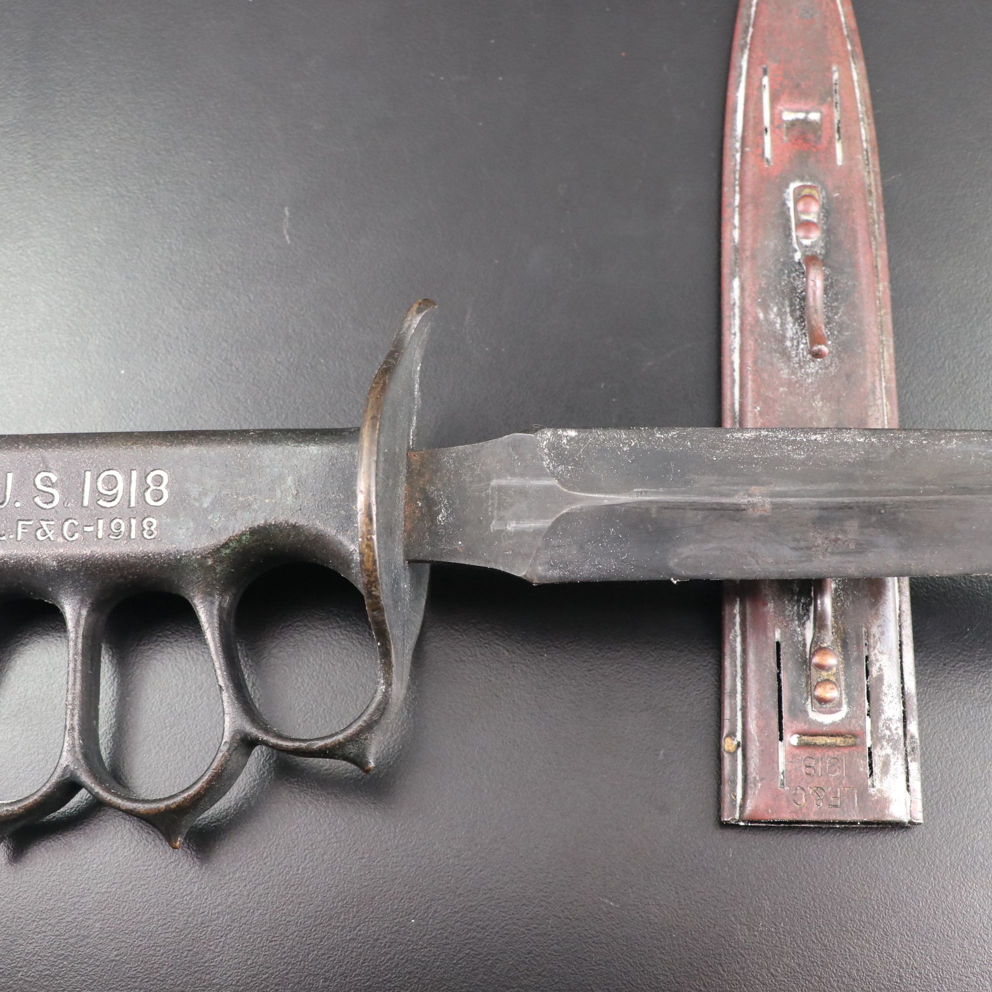 U.S. 1918 L.F-C 1918 Trench Knife