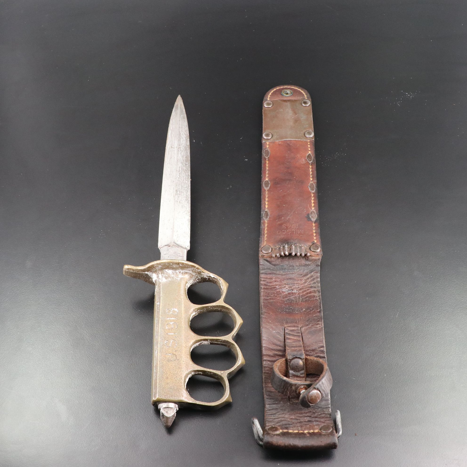 U.S. 1918 AU Lion Trench Knife