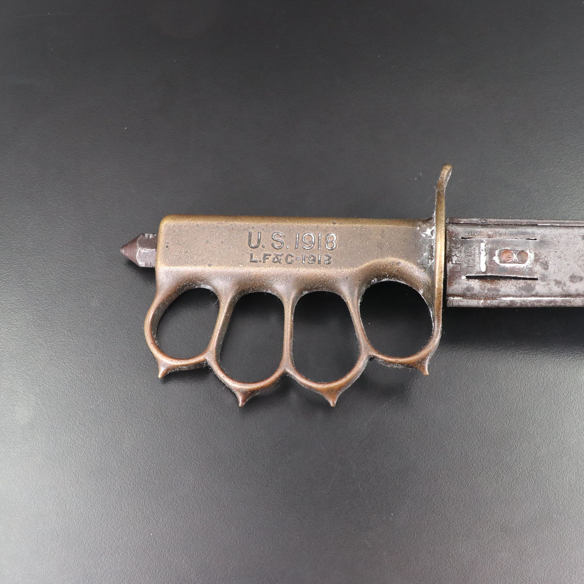 U.S. 1918 L.F-C 1918 Trench Knife