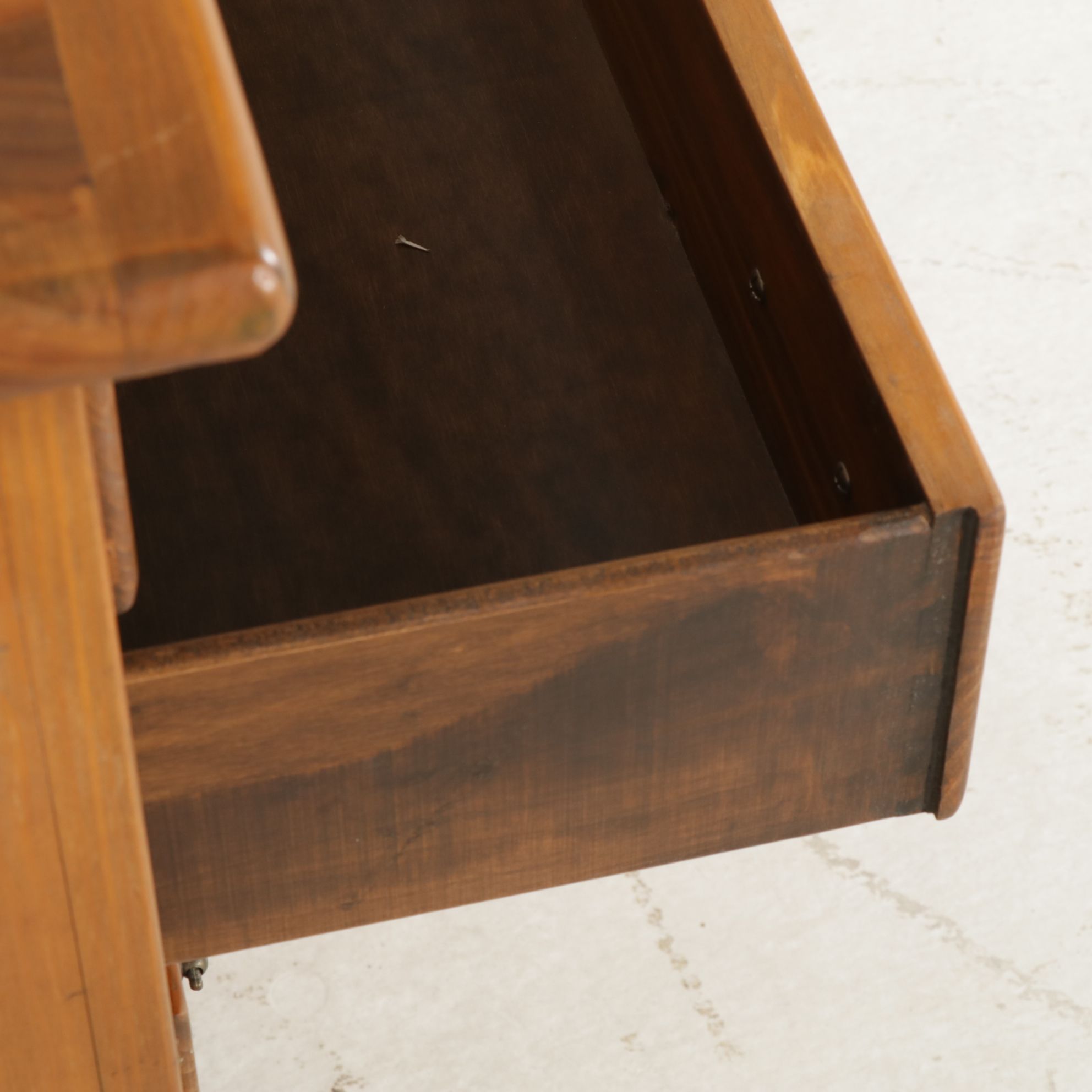 Ethan Allen "Antiqued Pine" Federal Style Dresser and Mirror