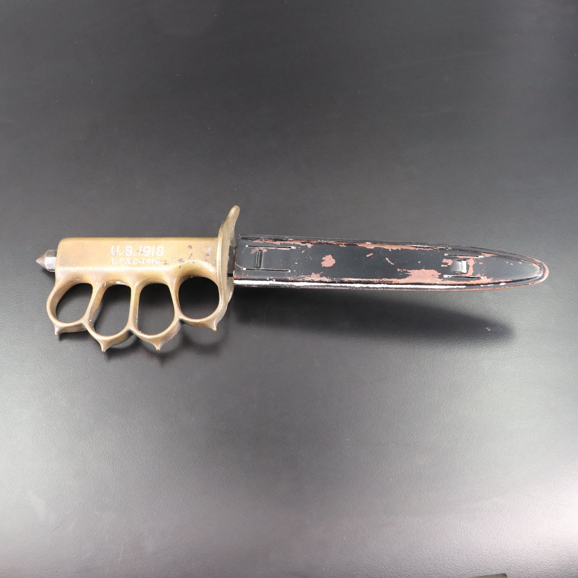 U.S. 1918 L.F-C 1918 Trench Knife