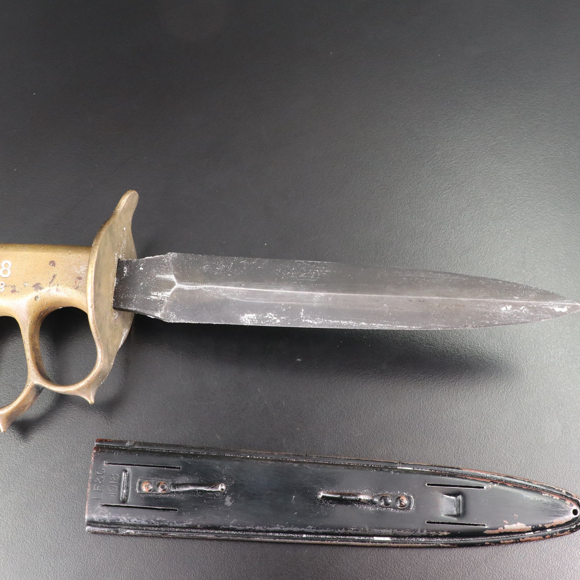 U.S. 1918 L.F-C 1918 Trench Knife