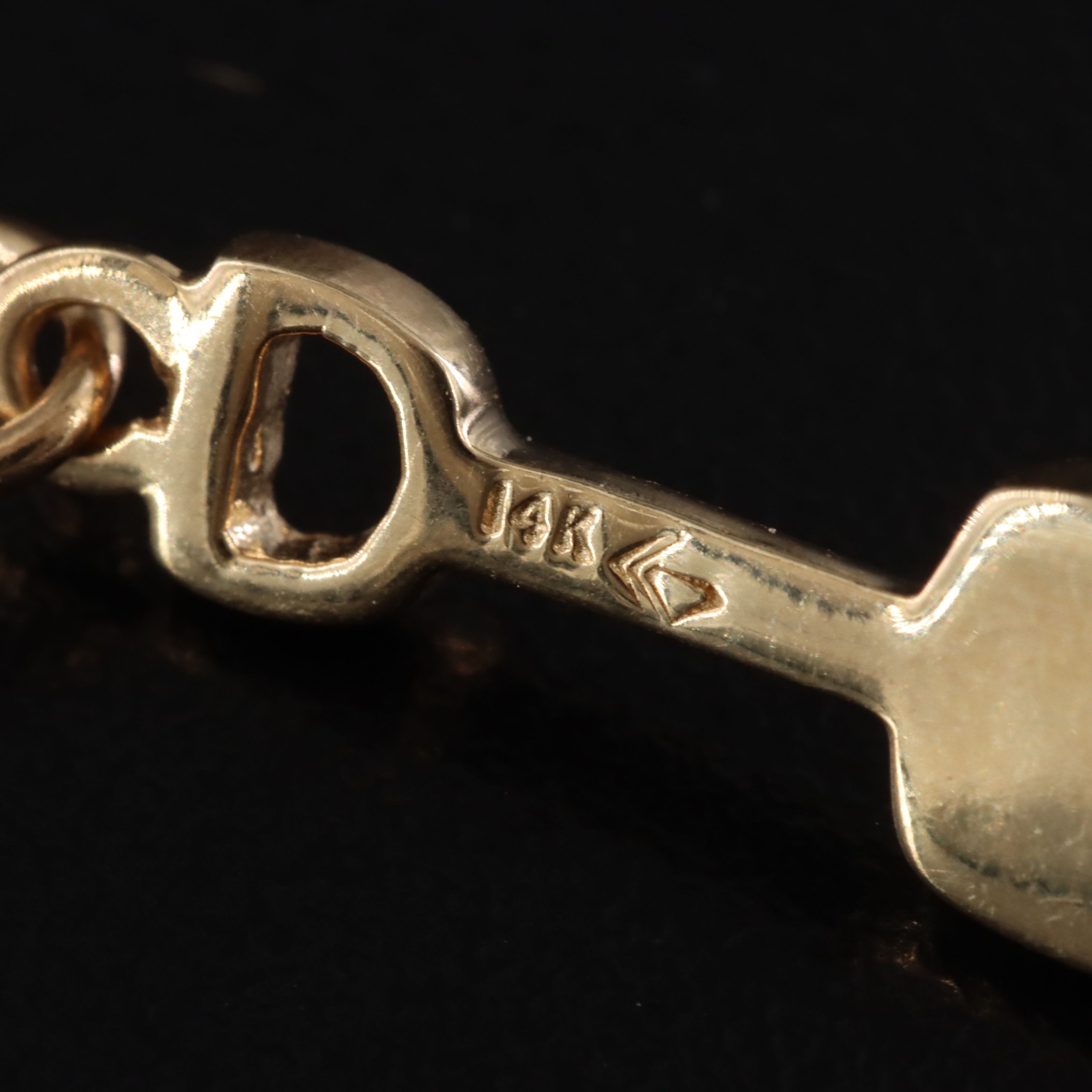 14K 0.10 CT Diamond Shovel Pendant