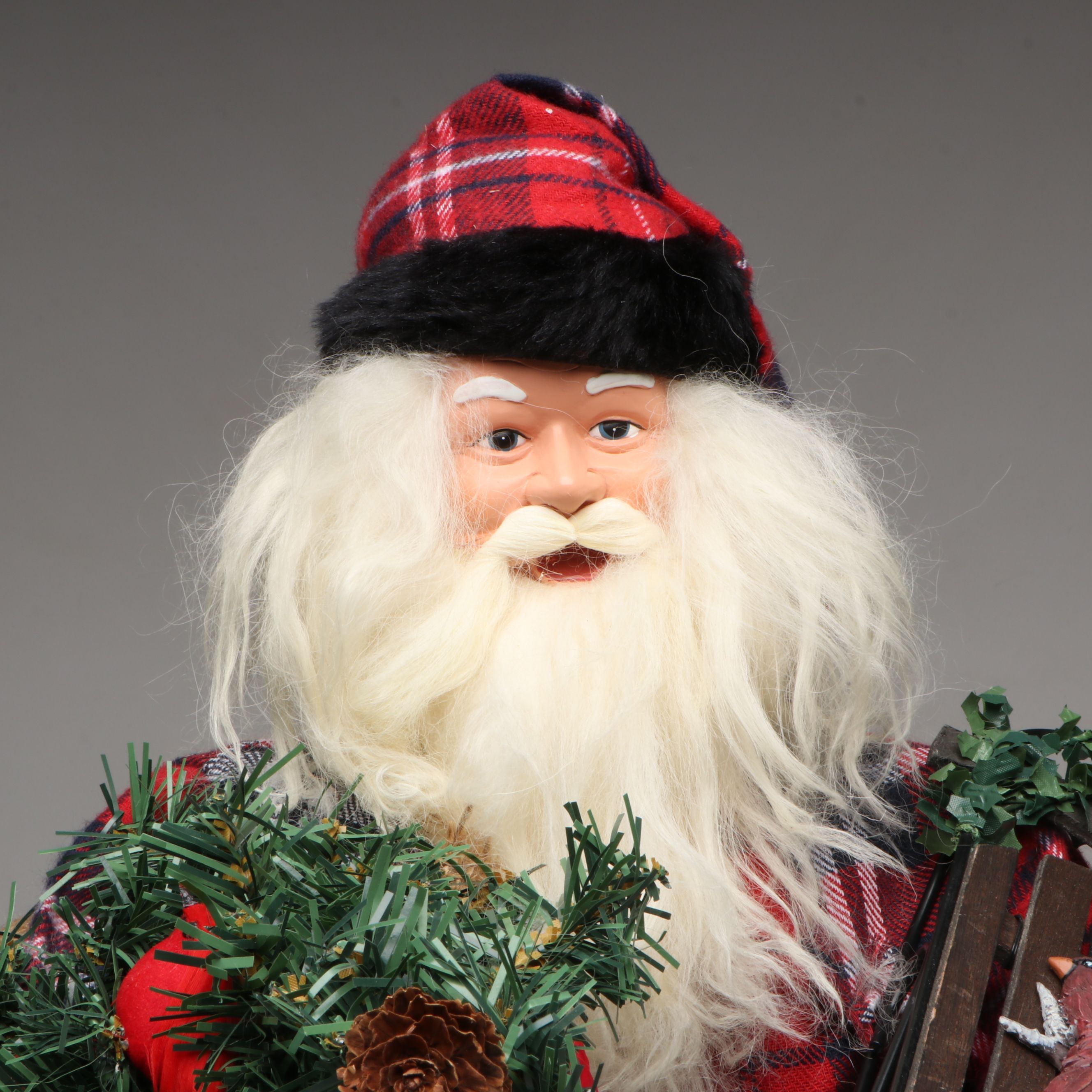 Plow & Hearth Christmas Woodland Santa