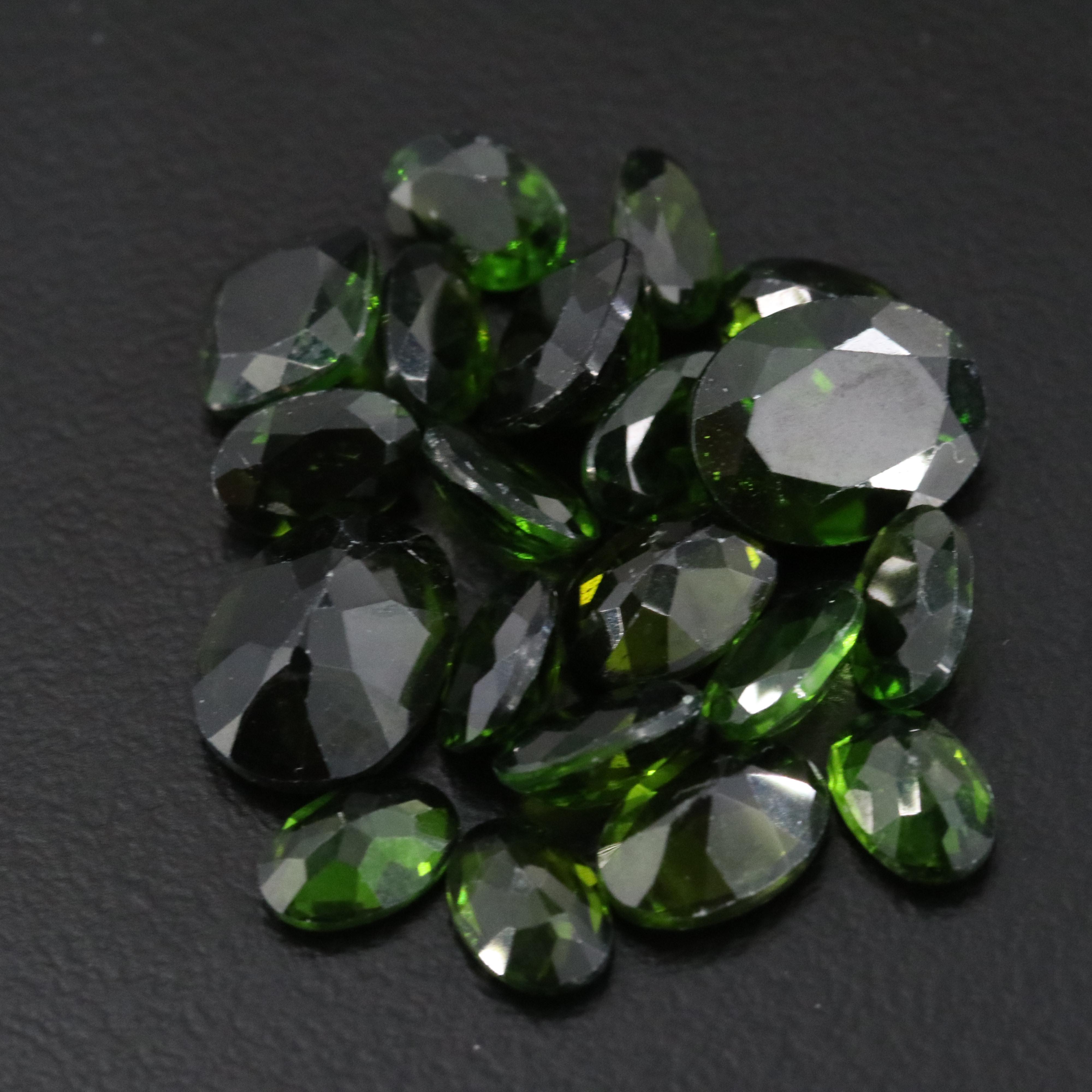 Loose 14.69 CTW Diopsides