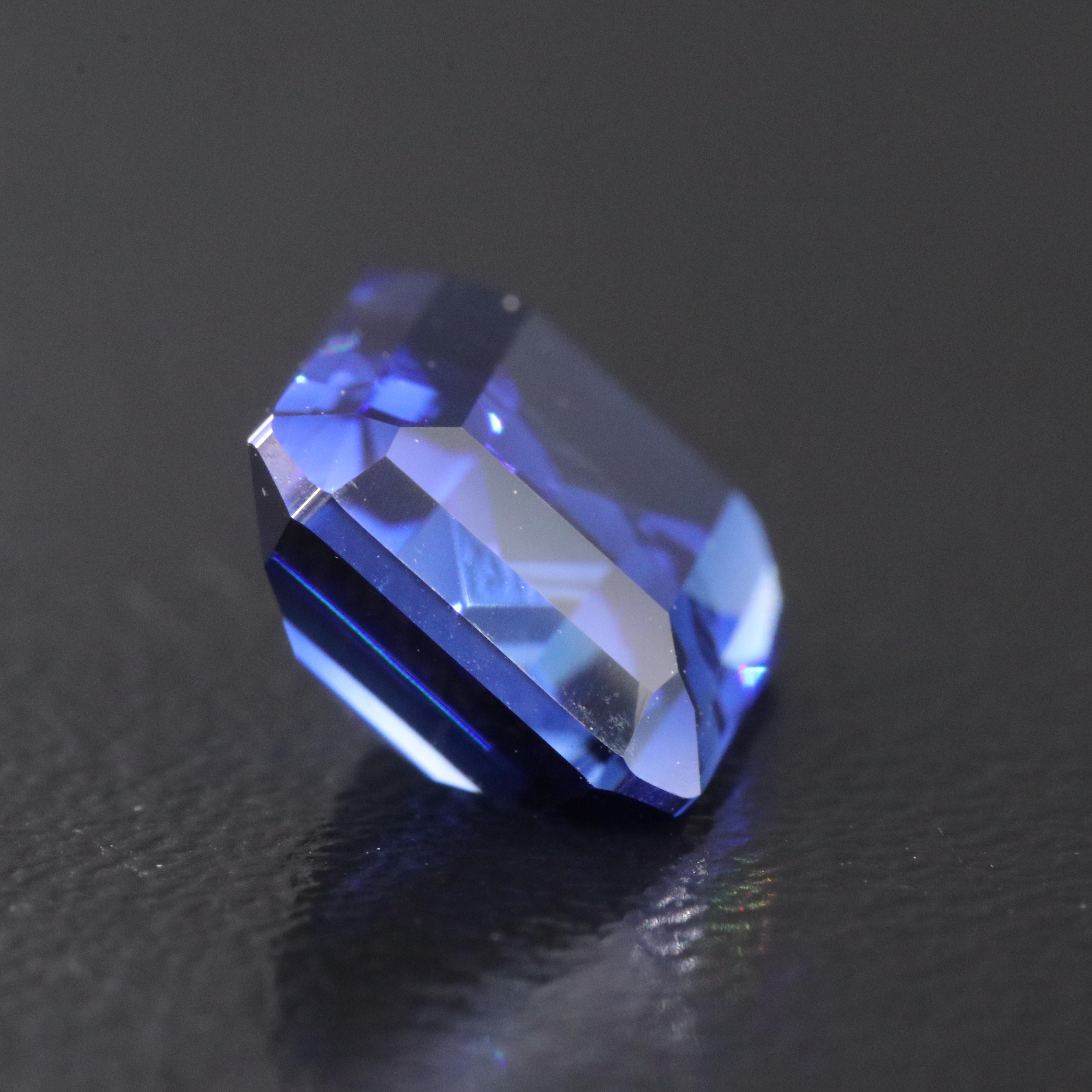 Loose 4.39 CT Lab Grown Sapphire