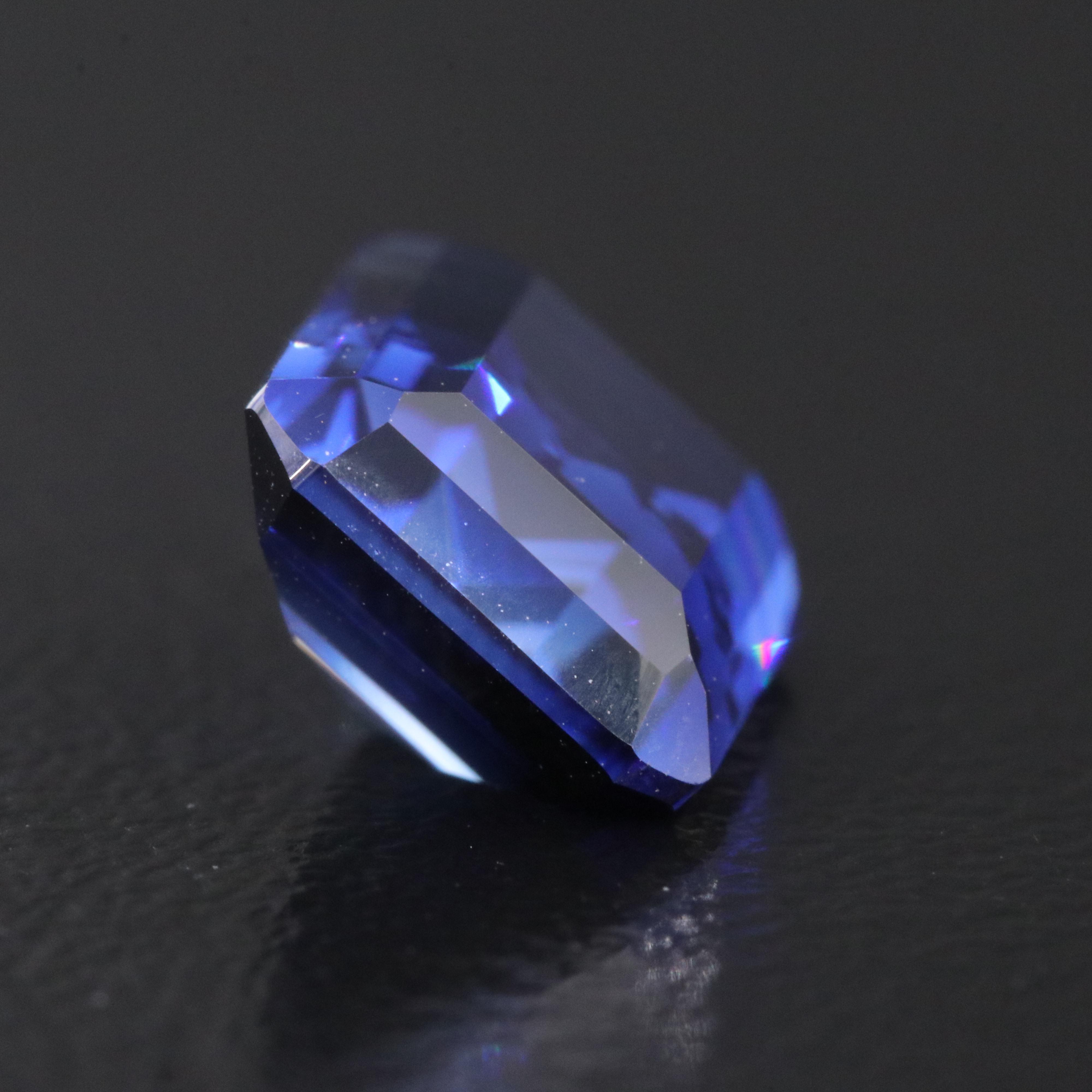 Loose 4.35 CT Lab Grown Sapphire