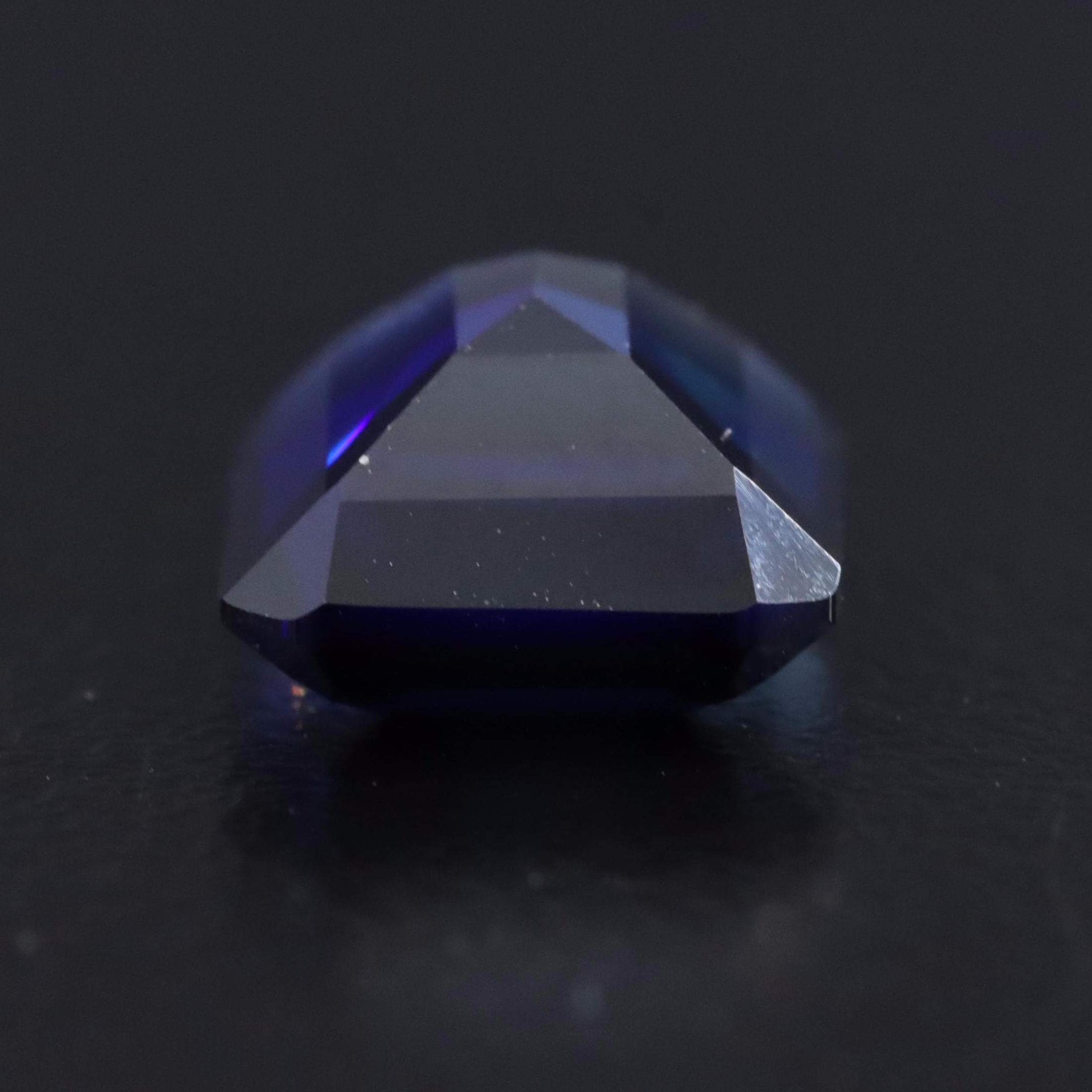 Loose 4.42 CT Lab Grown Sapphire