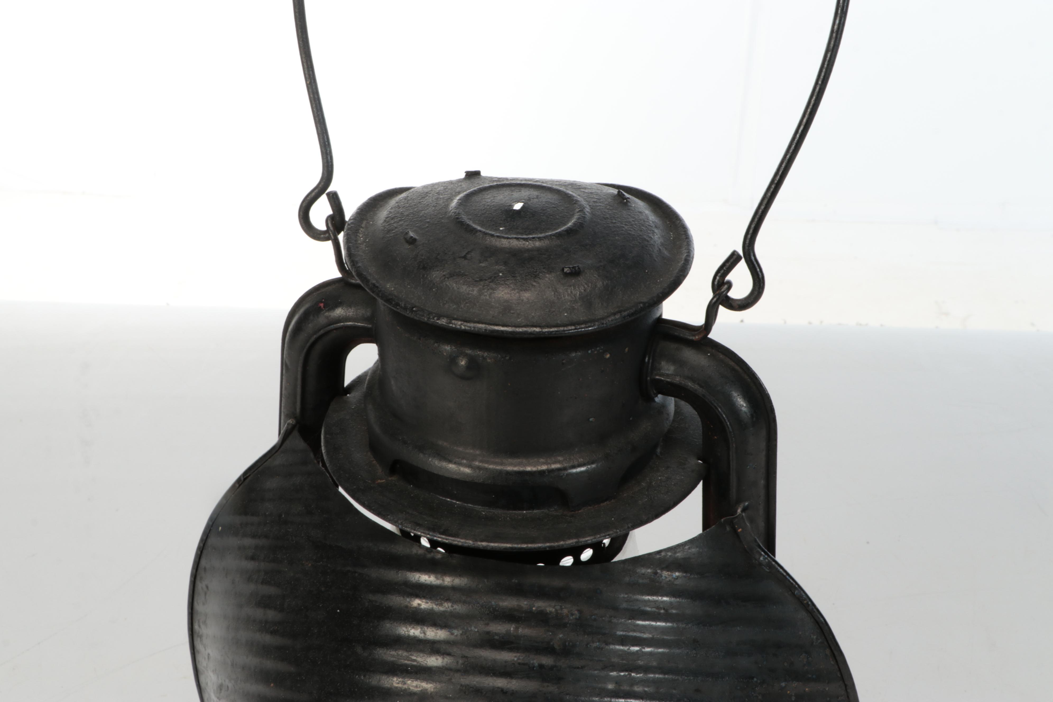 Canadian Railway Antique Signal Lantern, 1912