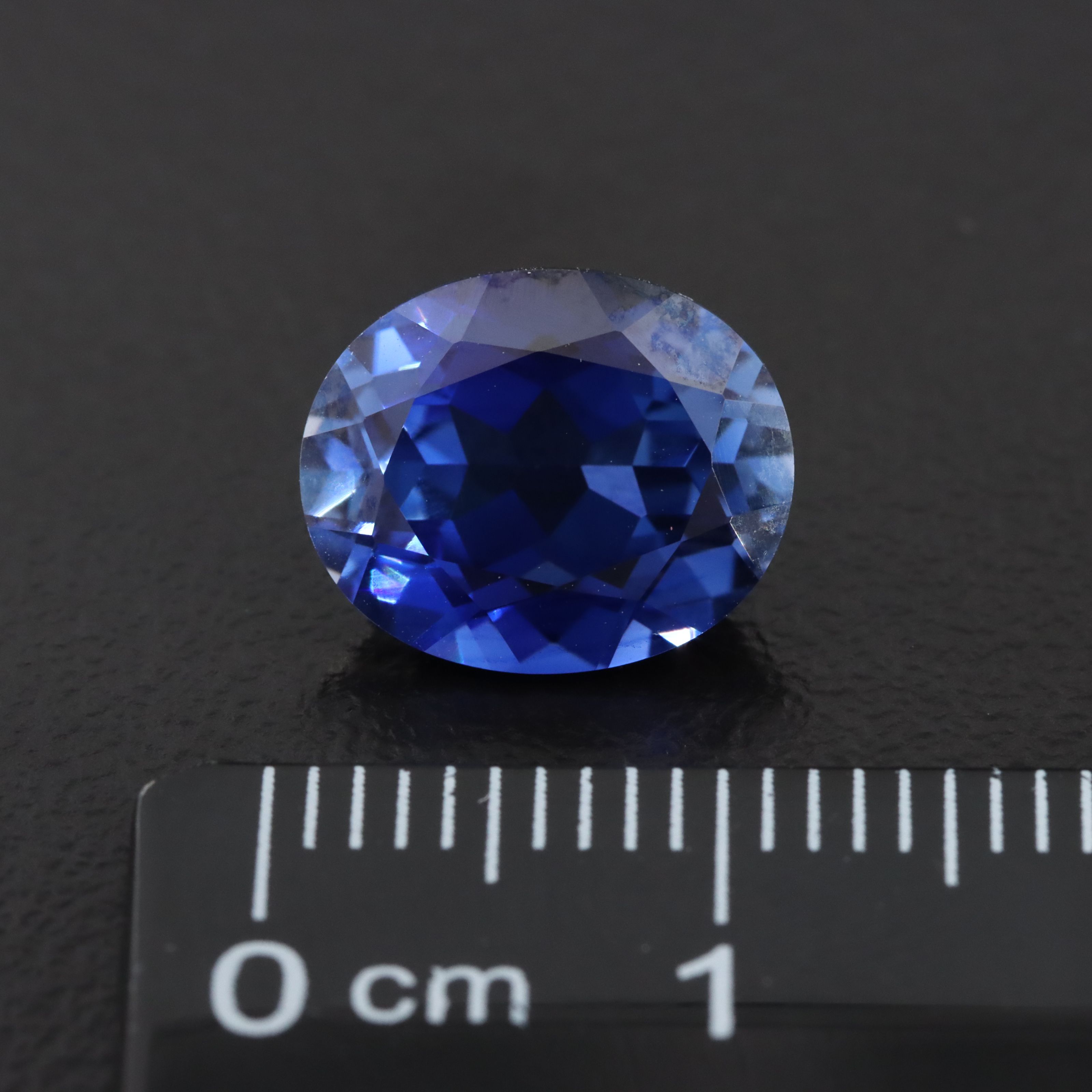 Loose 5.11 CT Lab Grown Sapphire