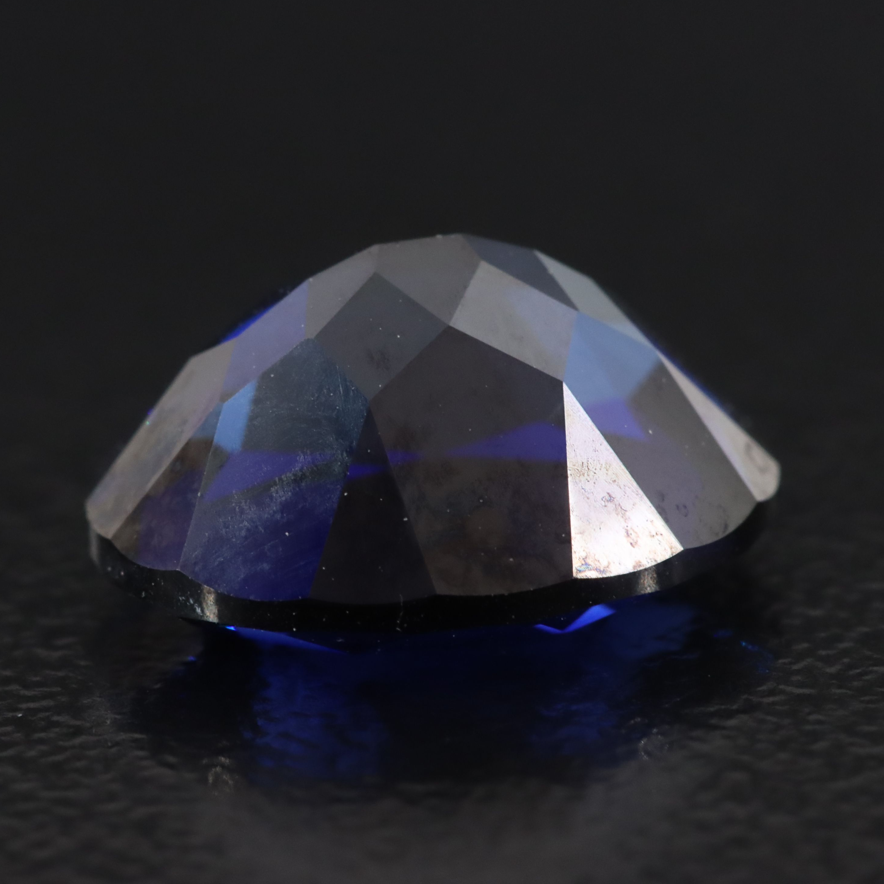 Loose 5.11 CT Lab Grown Sapphire
