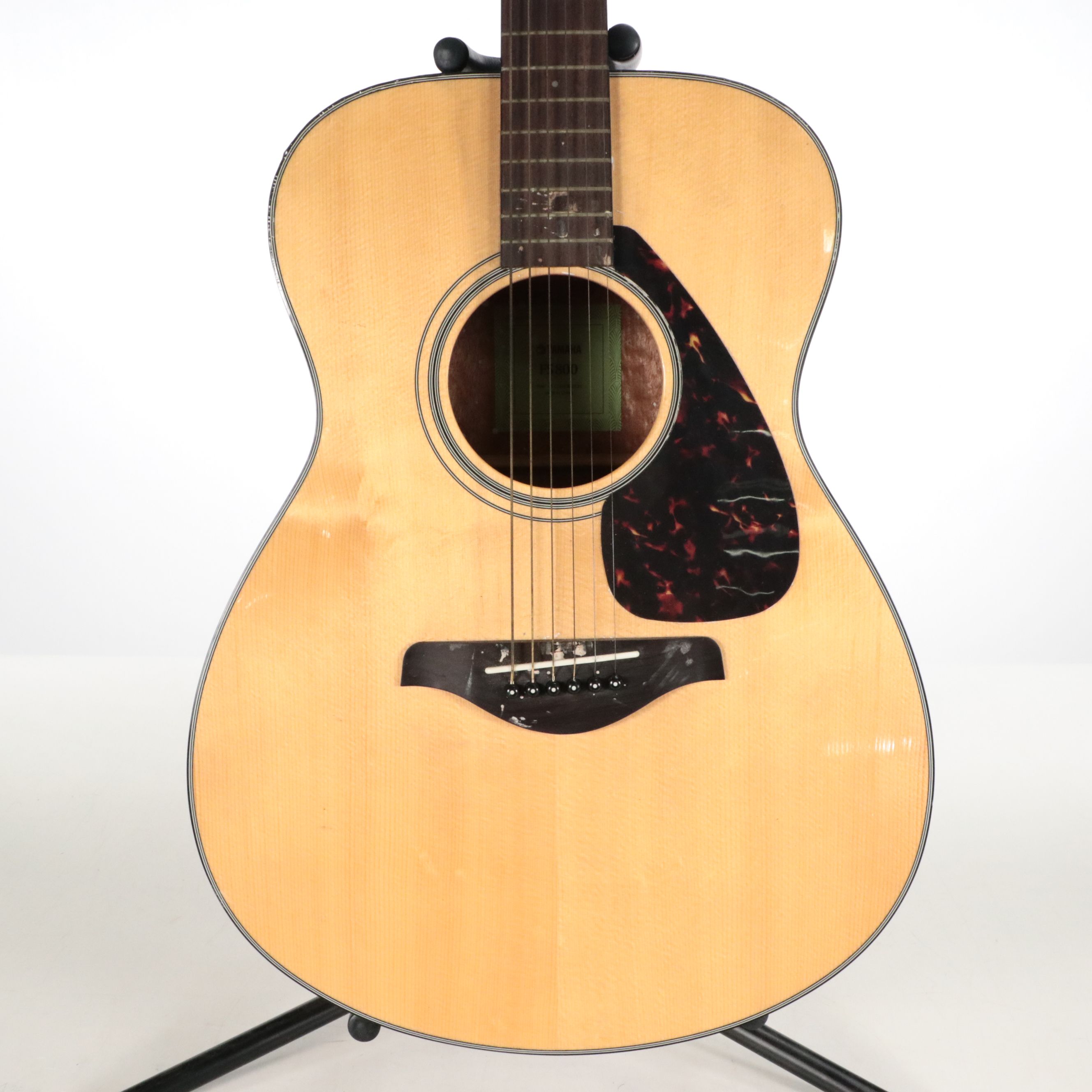 Yamaha FS 800 Spruce Top and Mahogany Acoustic Guitar