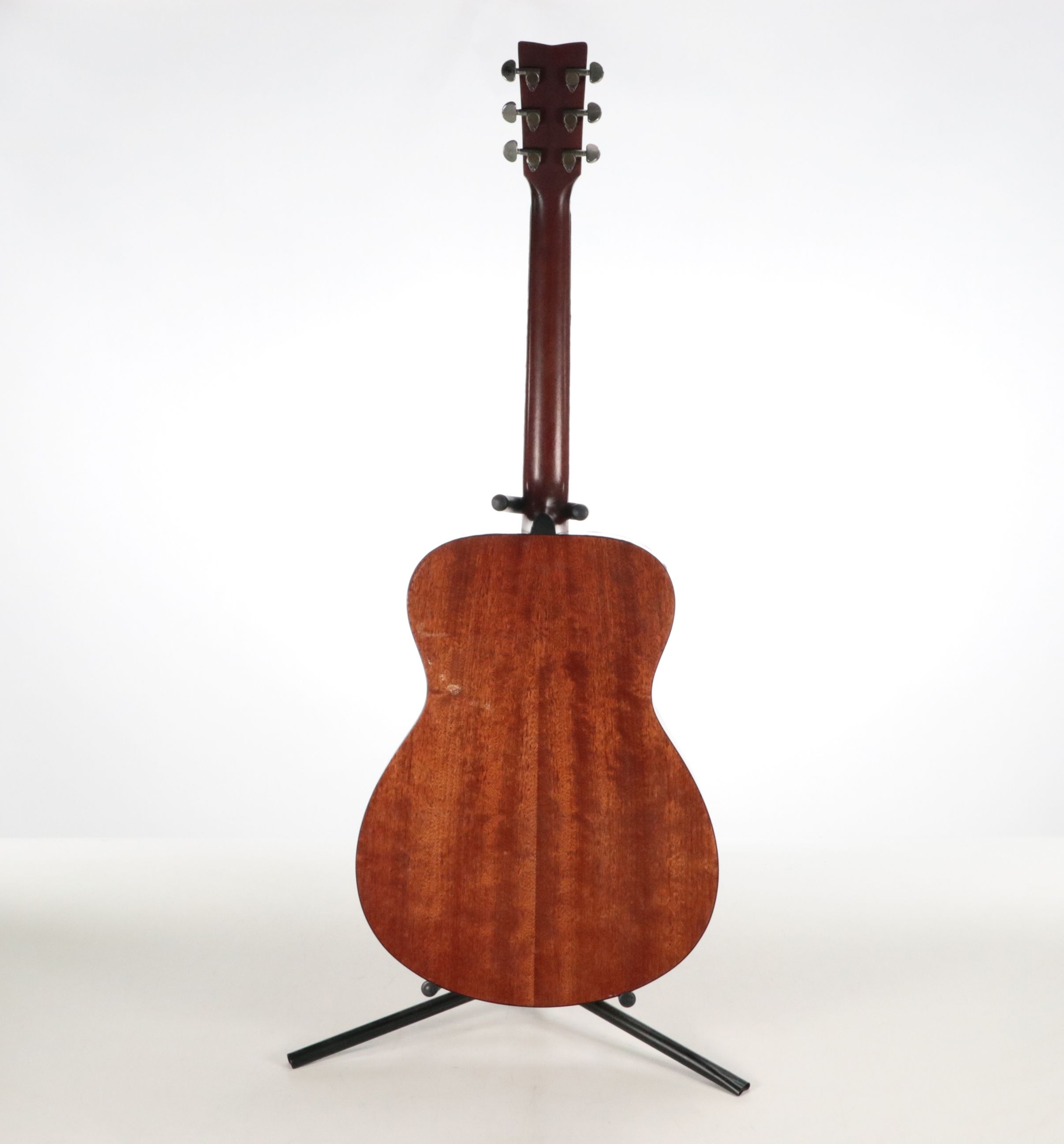 Yamaha FS 800 Spruce Top and Mahogany Acoustic Guitar