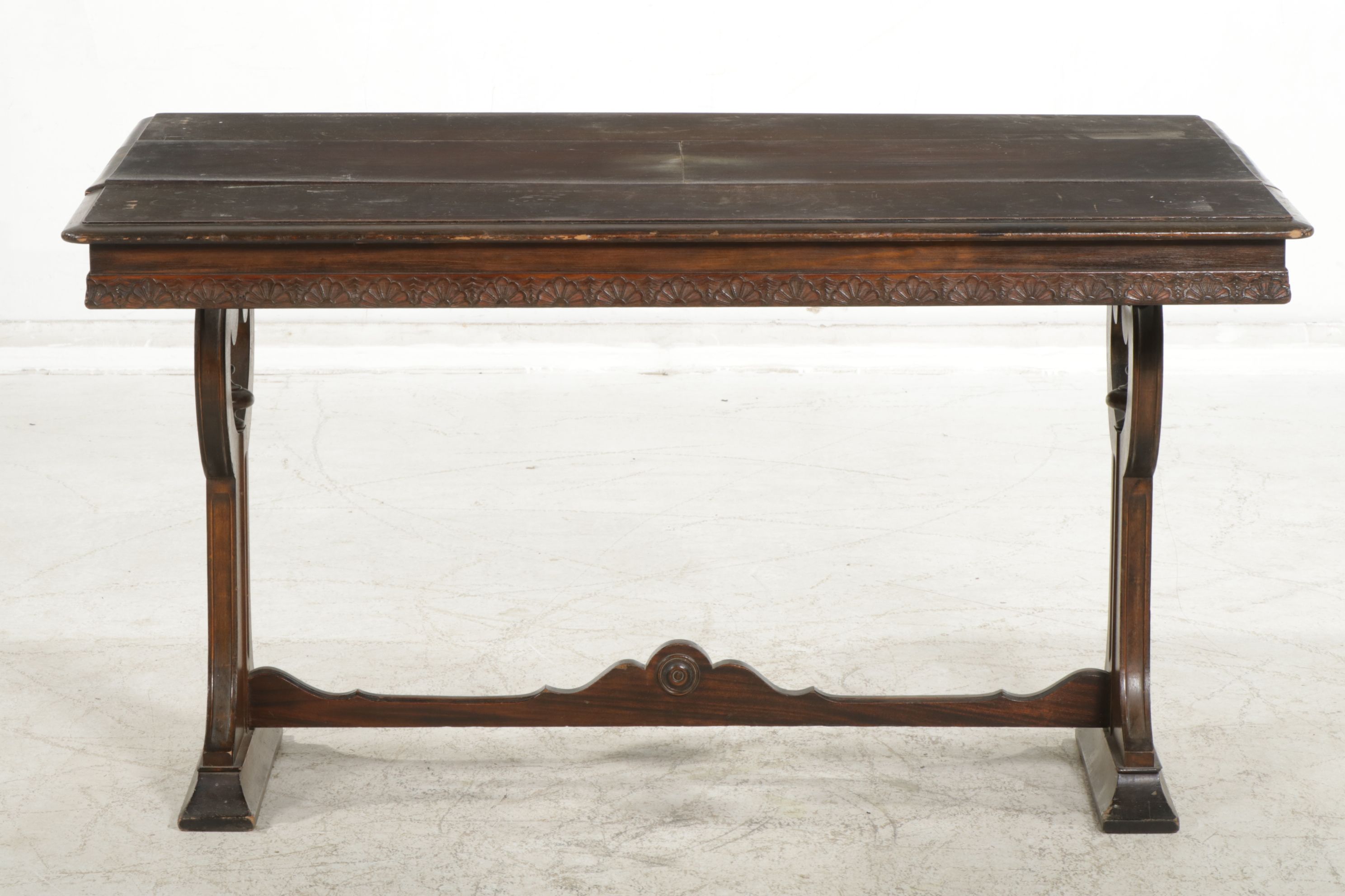 Jake Tennenbaum Mahogany Expanding Table with Integral Leaf, Early 20th Century